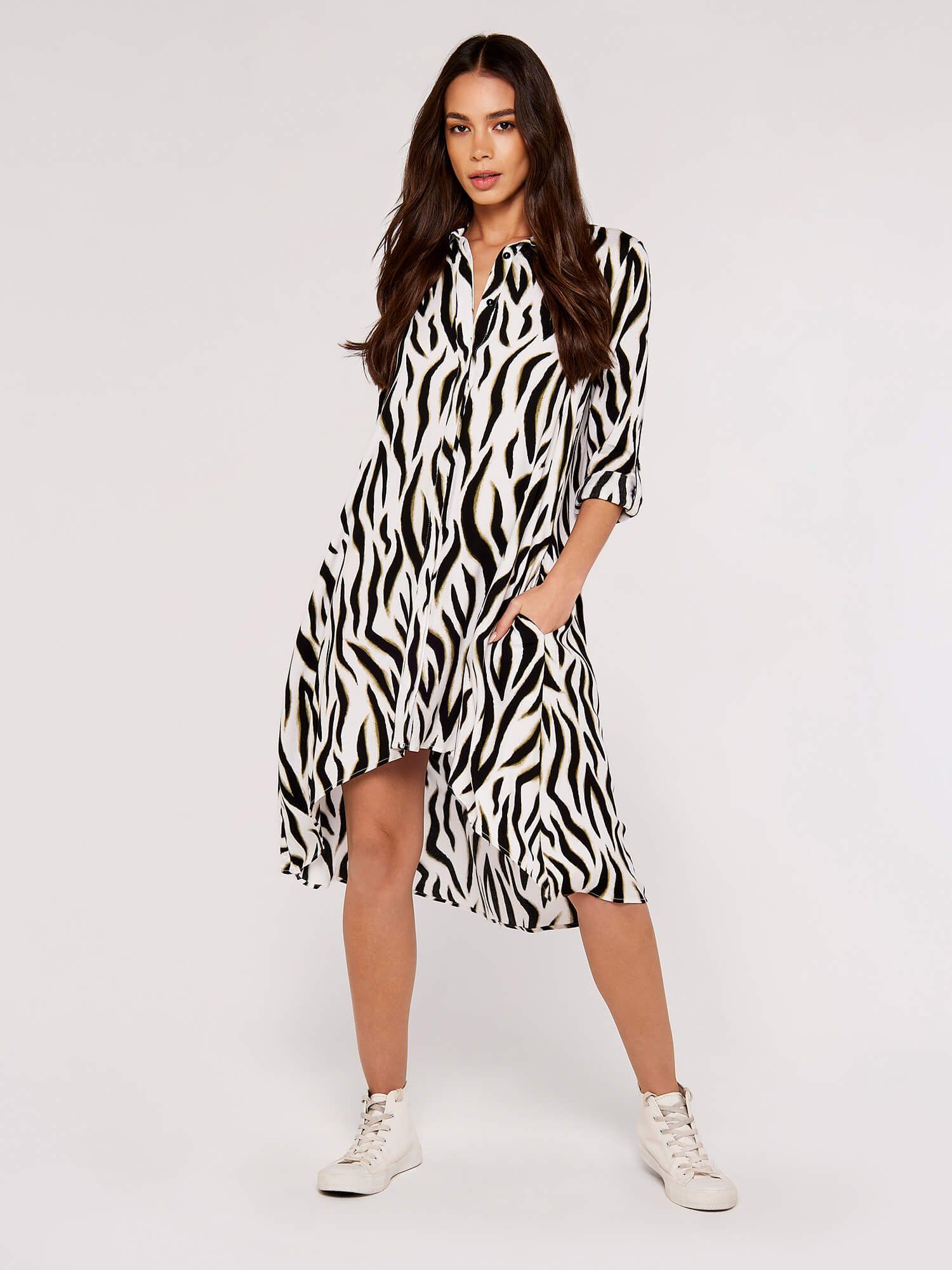 Apricot Sommerkleid mit Zebra-Muster, asymmetrisch