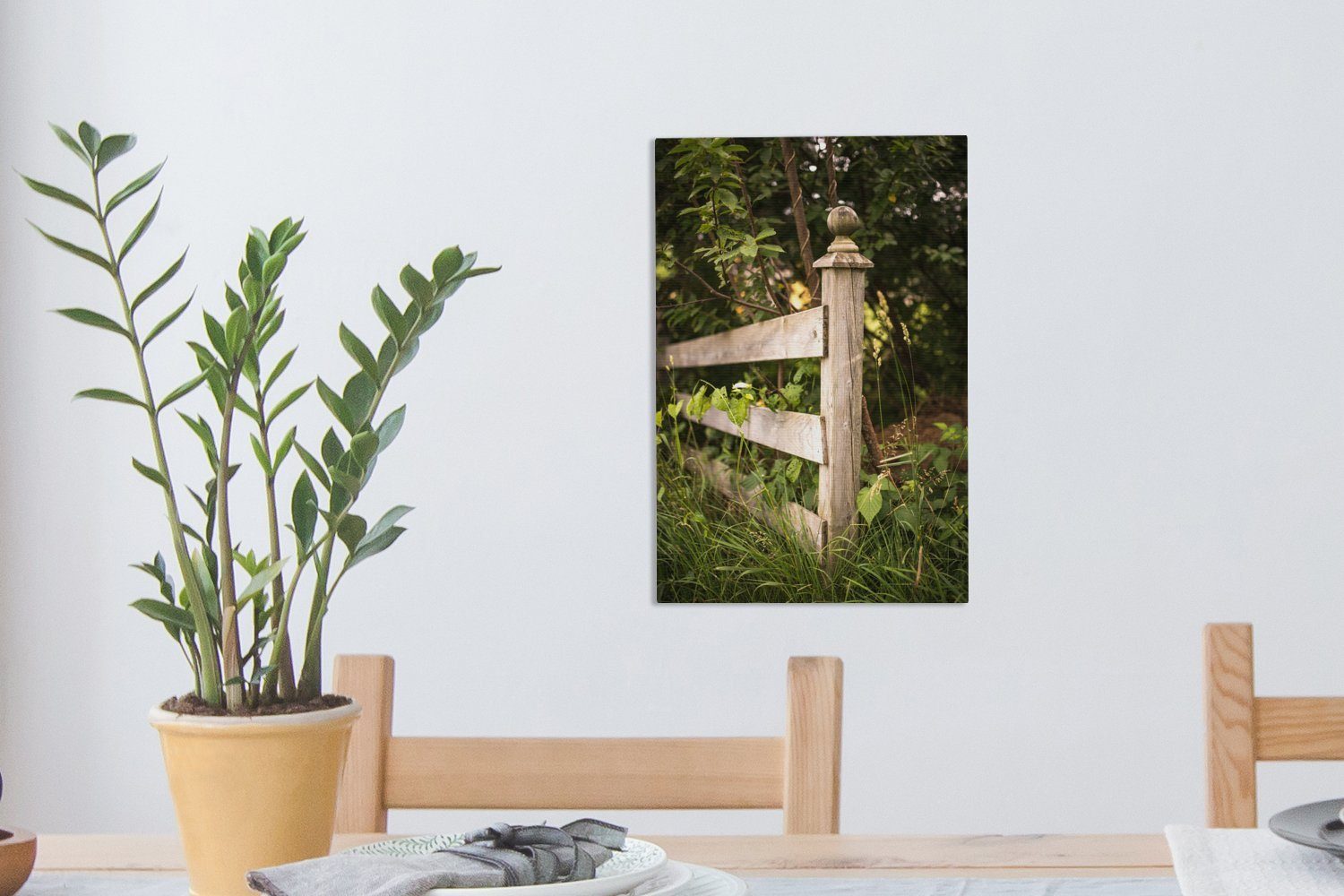 OneMillionCanvasses® Leinwandbild Wald 20x30 - St), cm Gemälde, Zaun, fertig Leinwandbild - Pflanzen (1 inkl. bespannt Zackenaufhänger