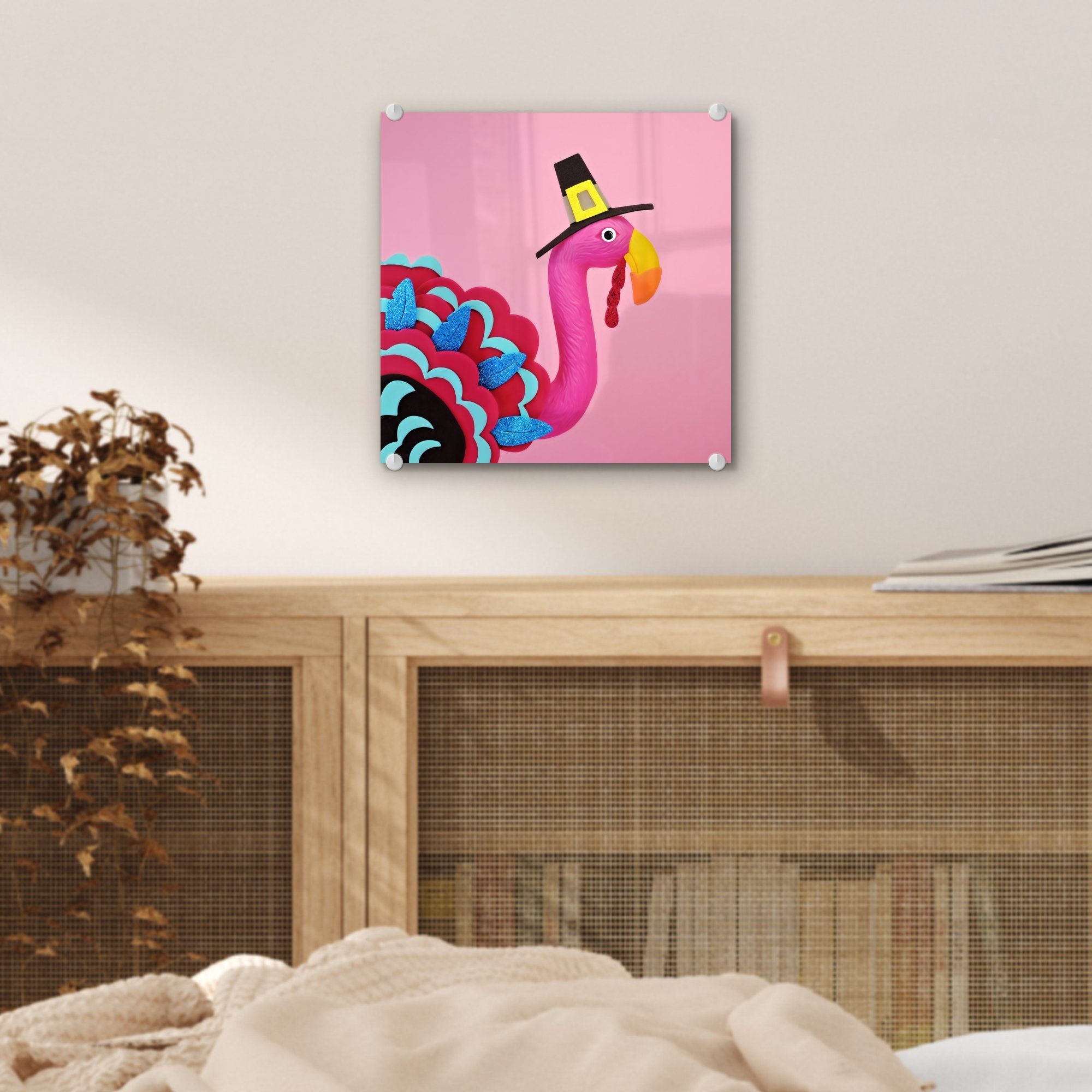 Foto MuchoWow Glas auf Flamingo - Wanddekoration - St), Glasbilder - Acrylglasbild im Bilder Glas Truthahnkostüm, (1 auf Wandbild