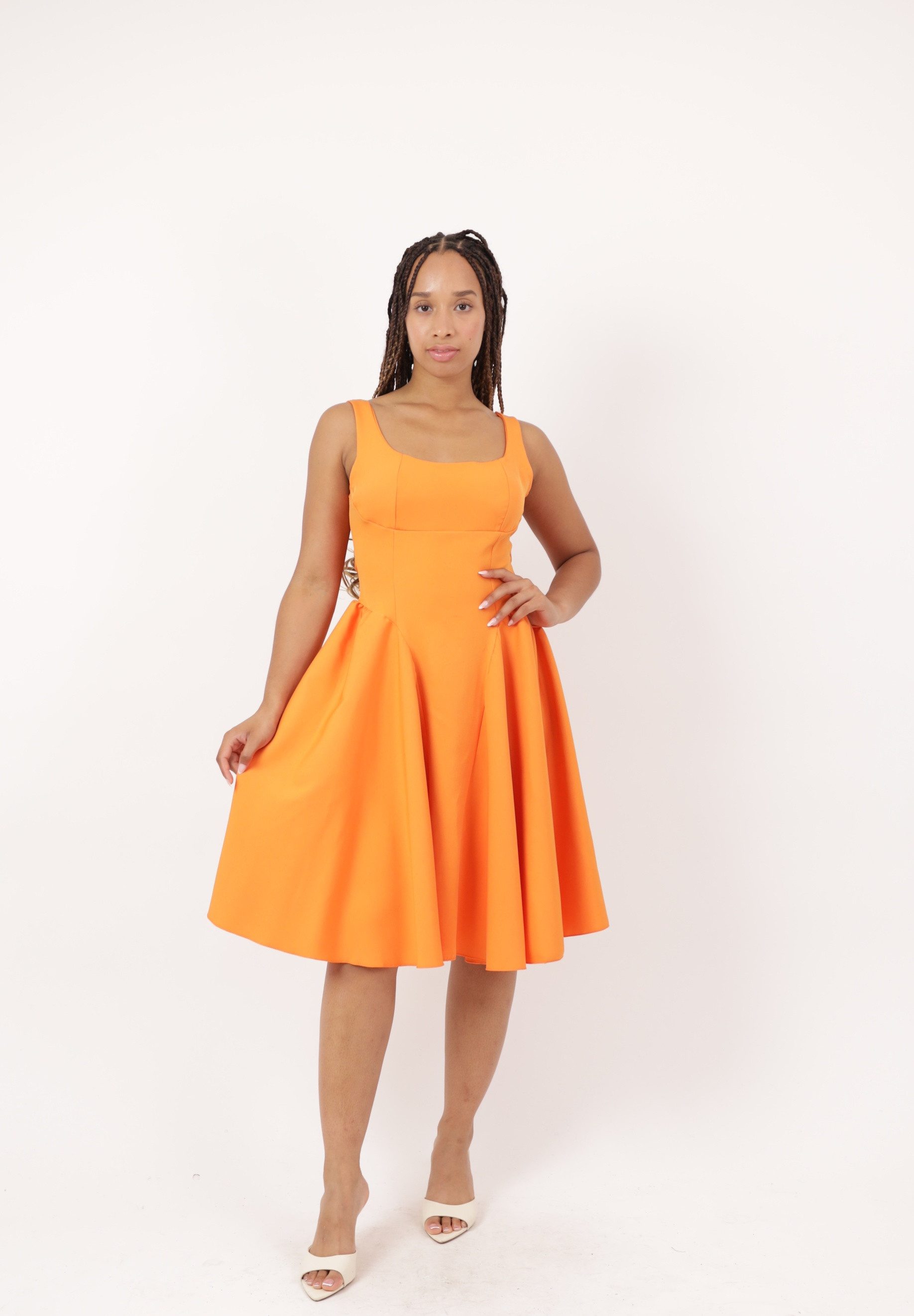 Elara Midikleid Midikleid