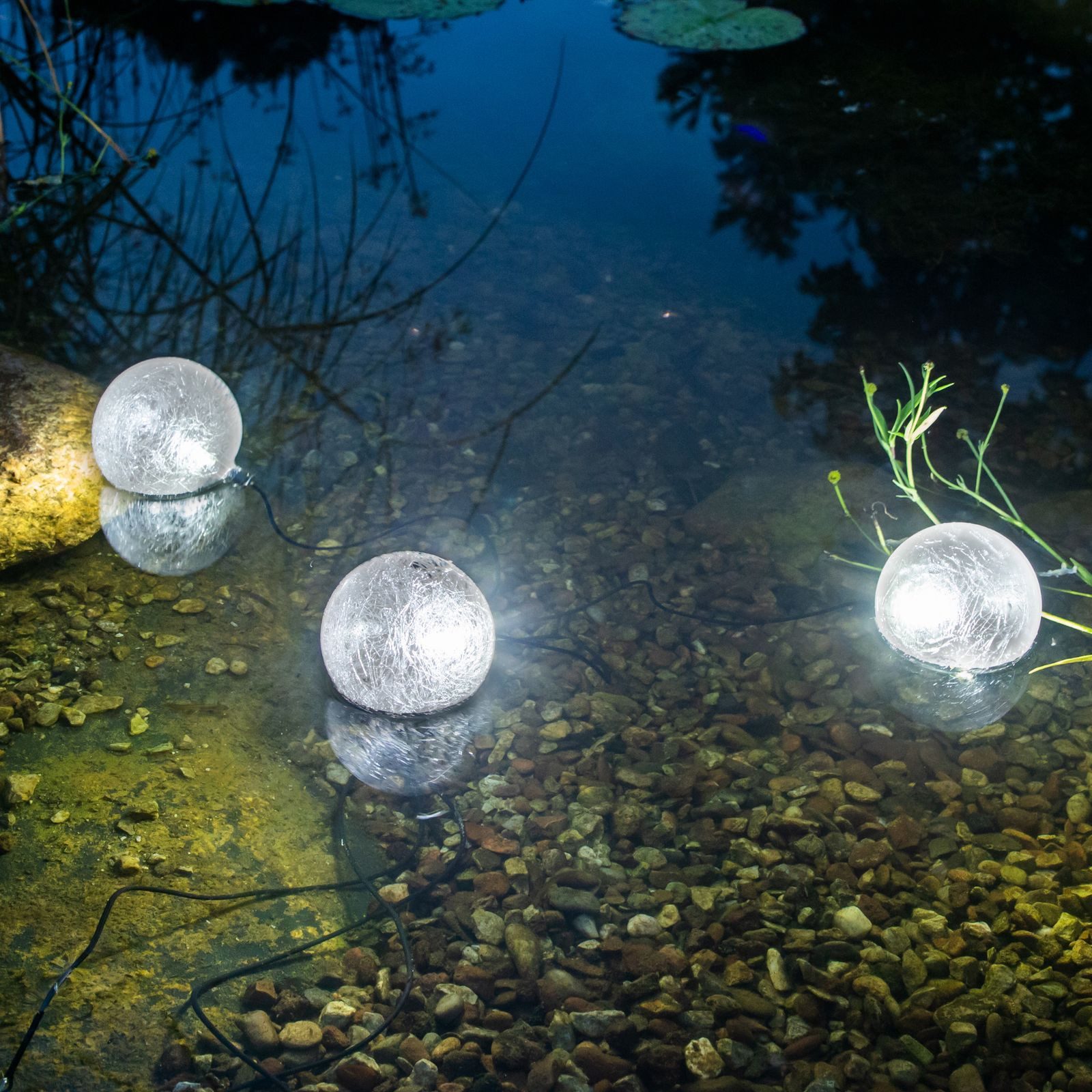 Gravidus LED Teichleuchte 3er Set Solar Teichlampe Schwimmlicht Teichkugel Gartenteich