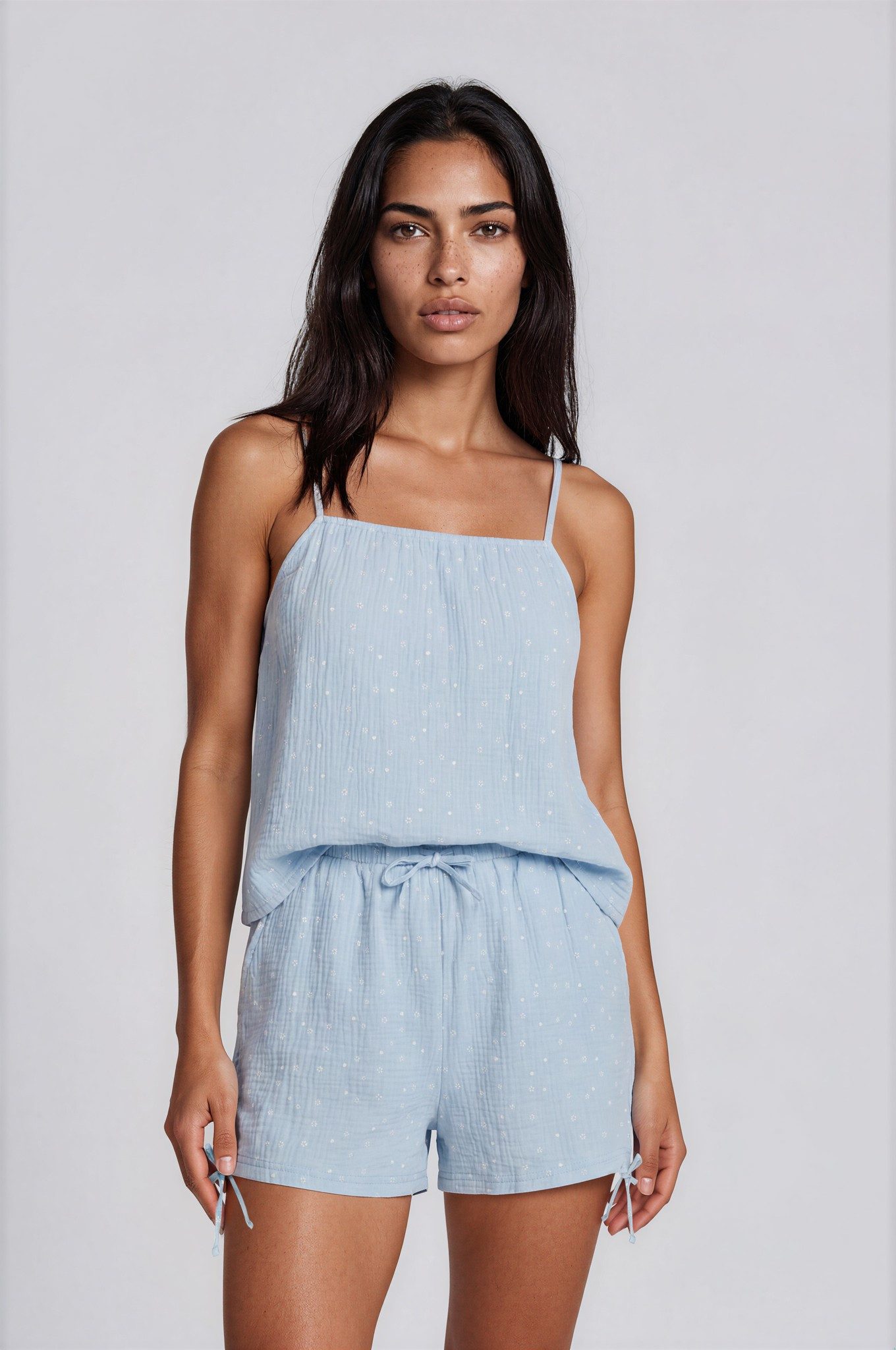 Mademoiselle Sommeil Shorty Damen Musselin Pyjama – Schlafanzug aus 100 % Baumwolle (Set, 2 tlg) mit Spaghettiträger-Top & Raffdetails
