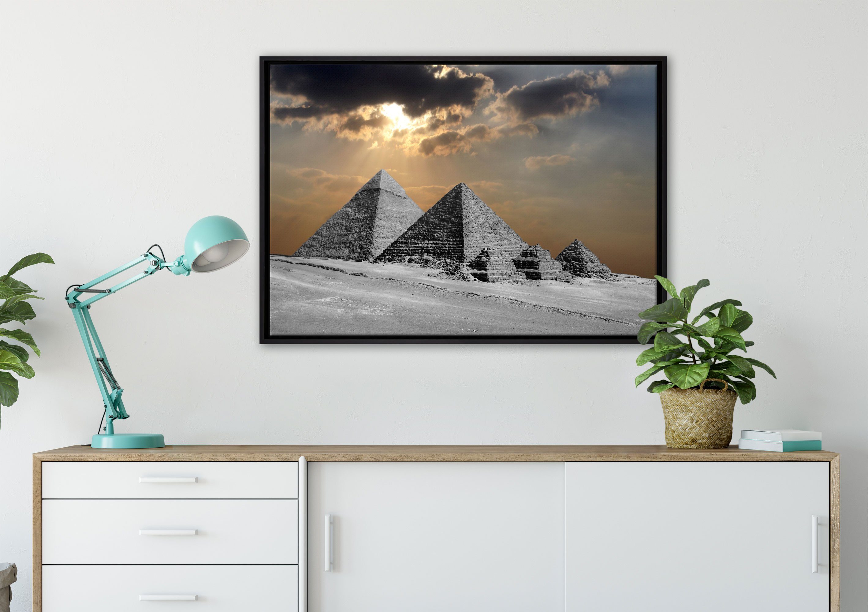 einem Leinwandbild Leinwandbild in Pixxprint gefasst, Zackenaufhänger (1 Wanddekoration Schattenfugen-Bilderrahmen Pyramiden, St), inkl. atemberaubende fertig bespannt,
