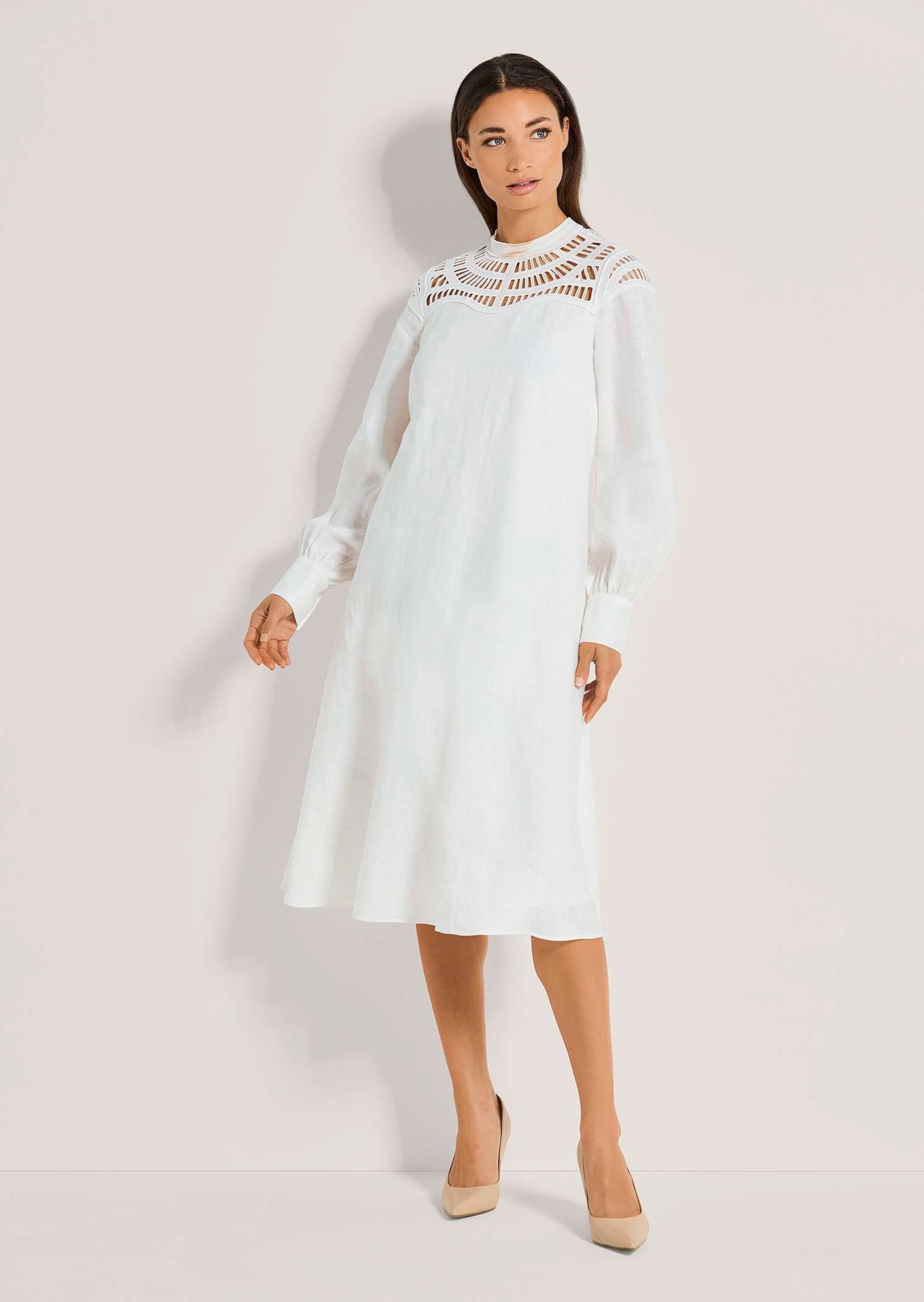MADELEINE Midikleid Leinenkleid mit Spitze günstig online kaufen