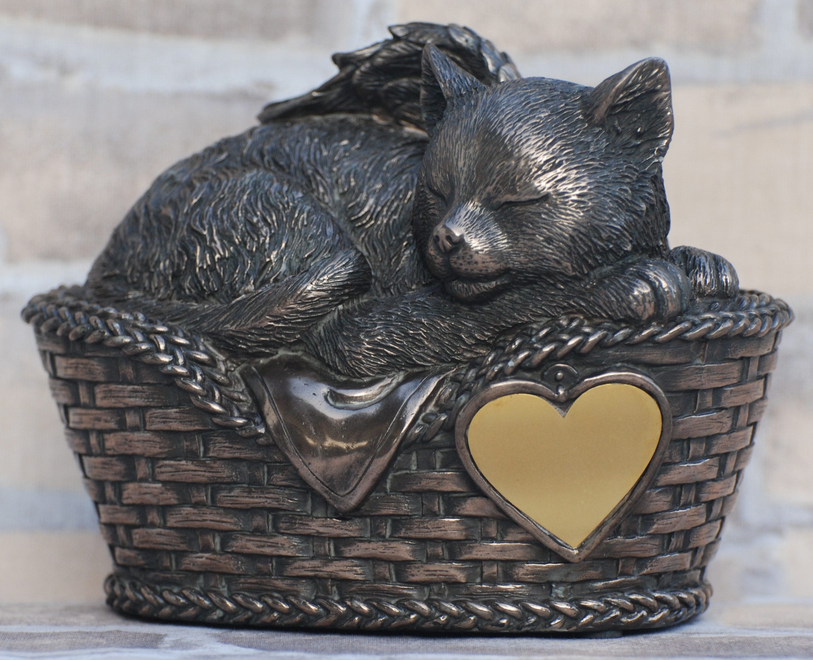 MystiCalls Dekofigur Katzen Urne als Katzen-Engelfigur und Gravurplatte, Tierurne (1 St), Urne für Katzen – Bild 2 von 3