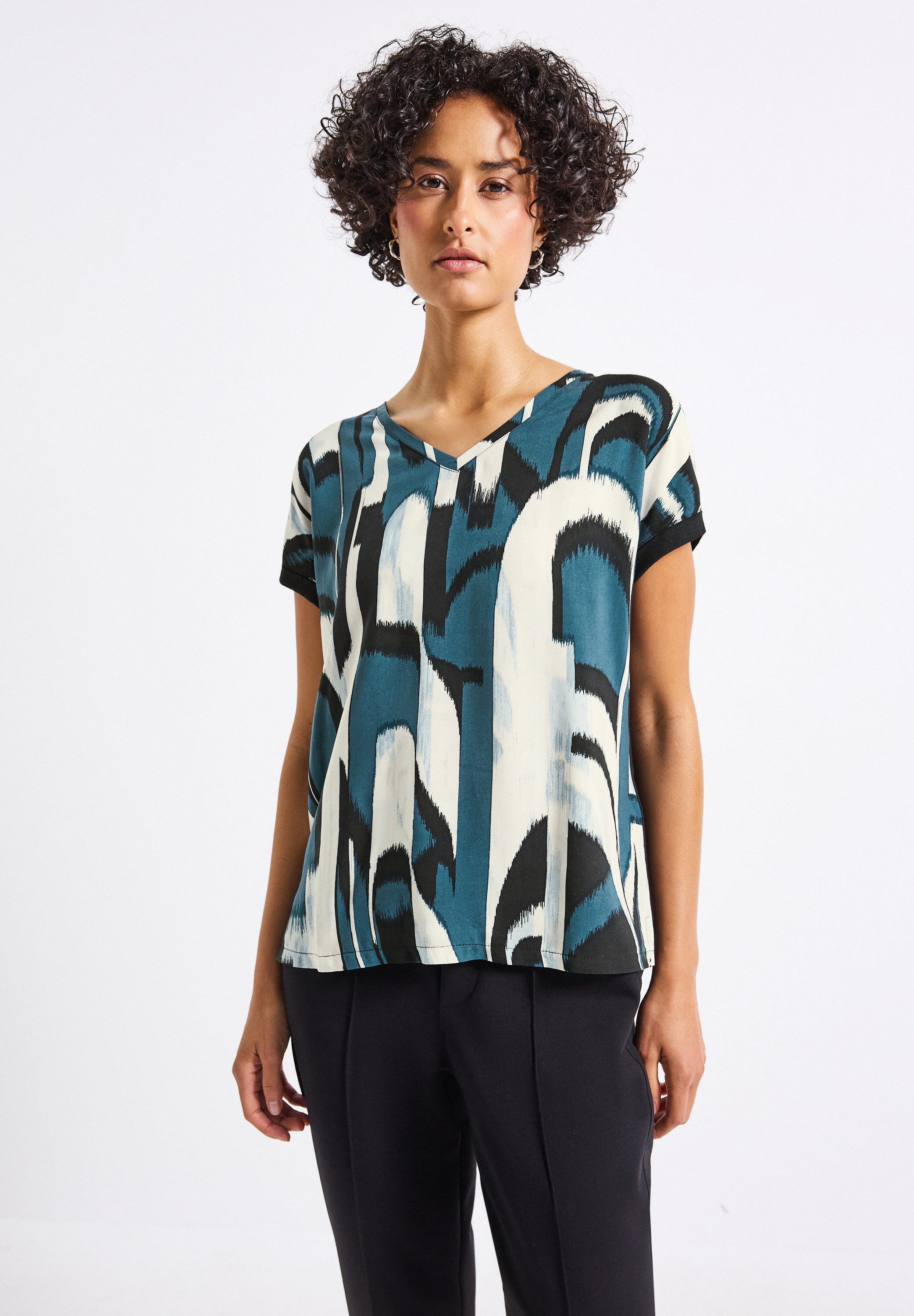 STREET ONE Materialmix Top Damen – V-Ausschnitt Mit Raffung, Weicher Sommertop