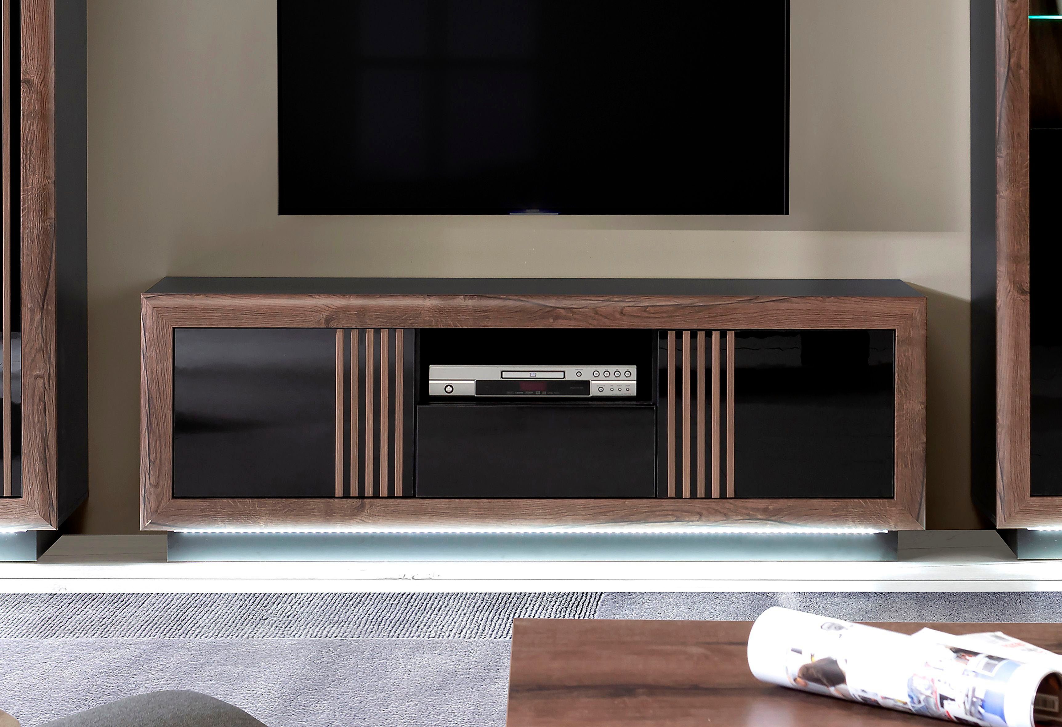 FORTE Lowboard SavonaTV-Board, TV-Schrank, Breite 162 cm, inkl. Sockelbeleuchtung