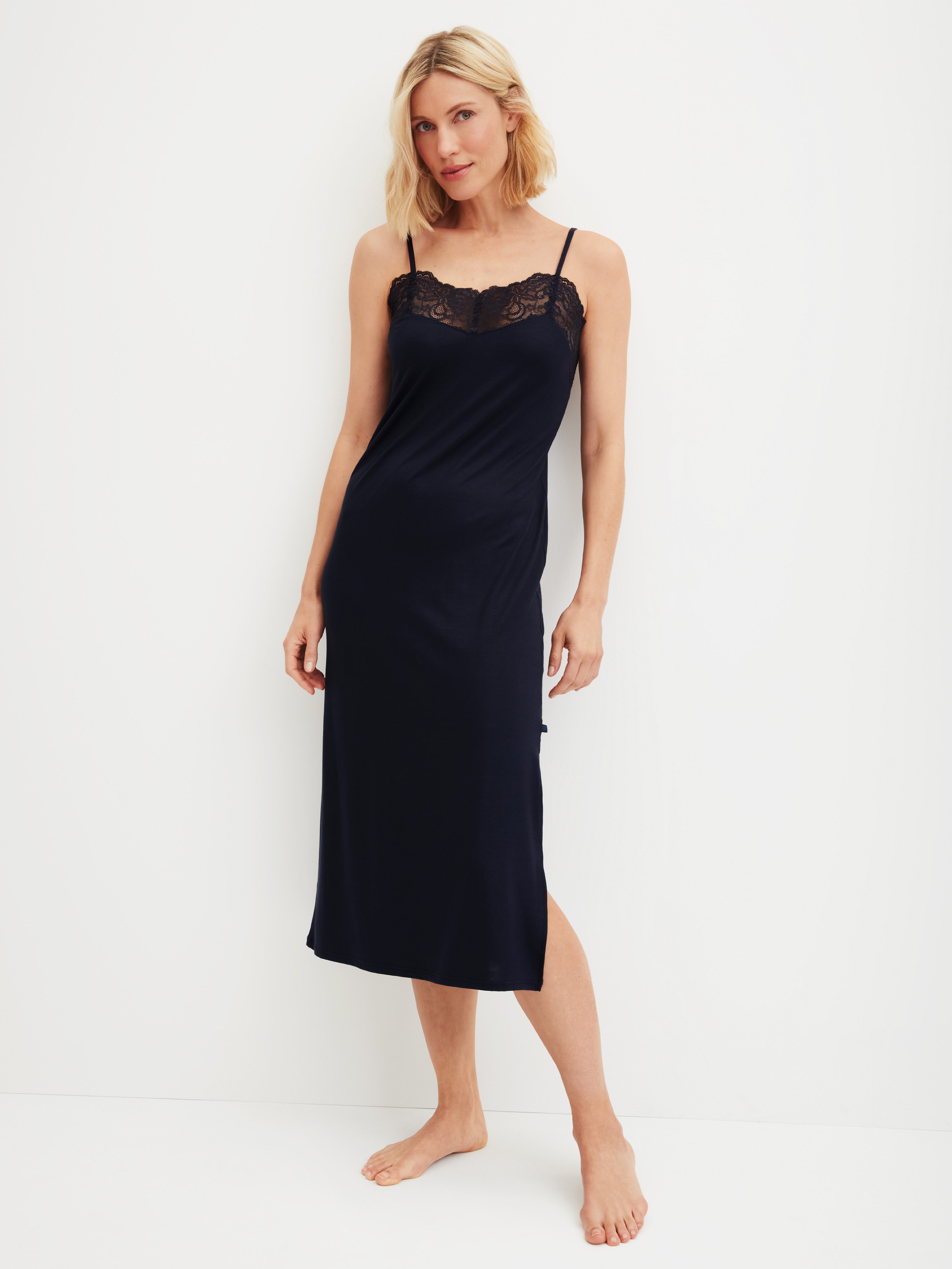 CALIDA Nachthemd Elegant Dreams Spaghetti-Träger, weich, Single Jersey Qualität, elegant