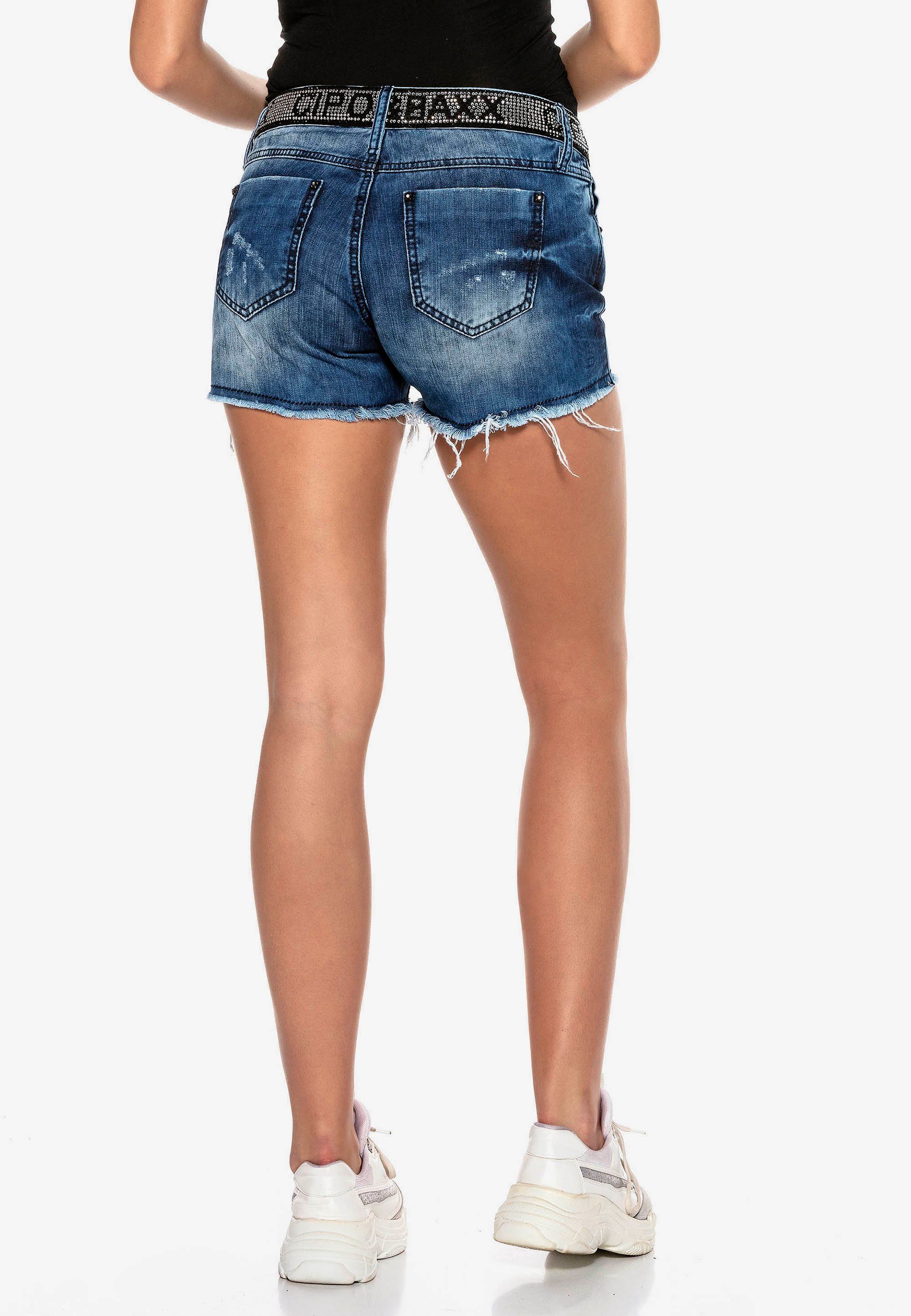 Baxx Pailletten-Bund Cipo Shorts mit &