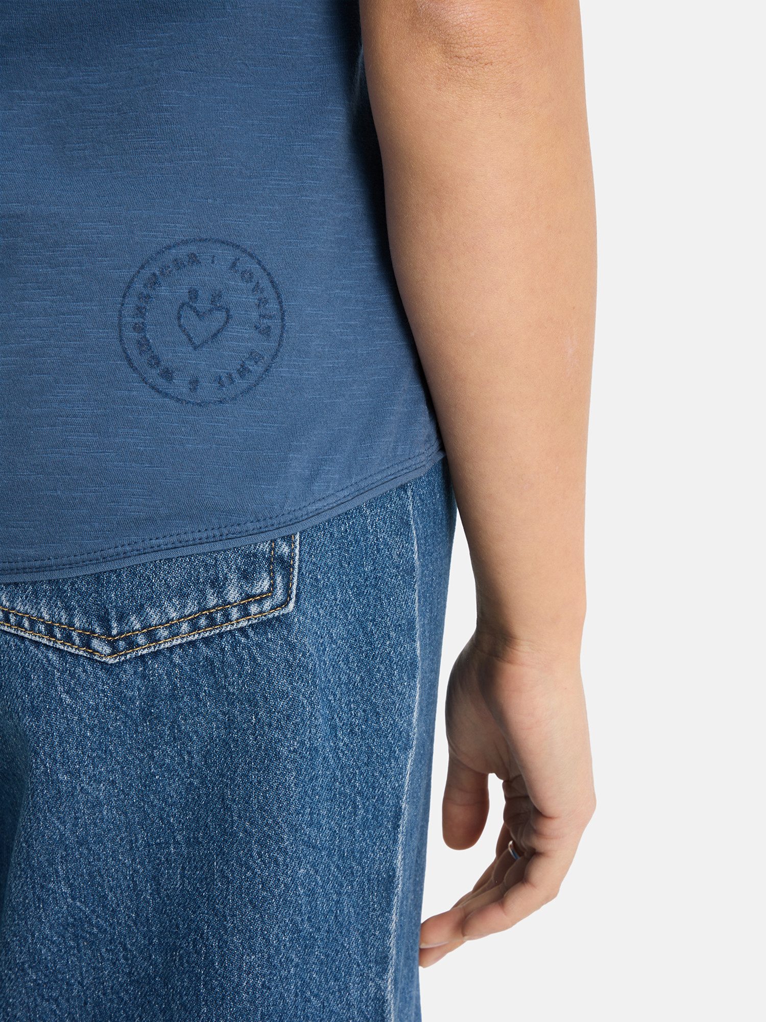 Lieblingsstück Rundhalsshirt CandiceEP mit Statement-Stickerei und im Batik-Look