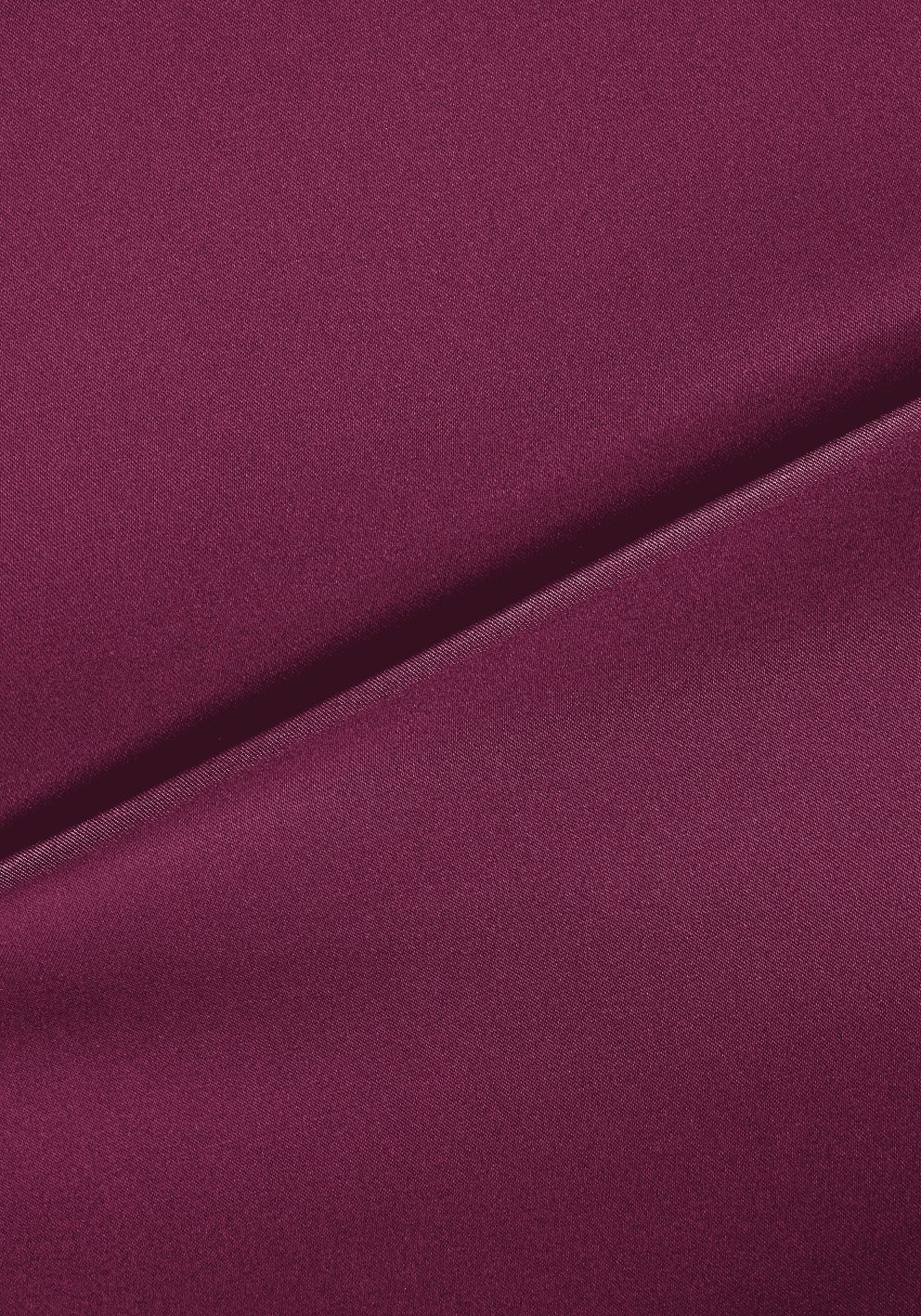 LASCANA Negligé aus edlem Satin-Stretch mit verführerischer Spitze