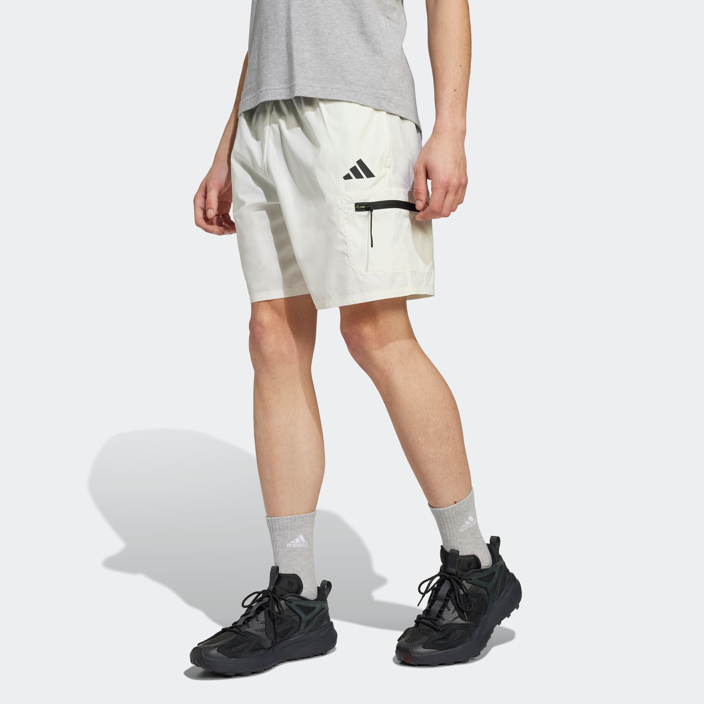 adidas Sportswear Shorts M CE SHO GD (1-tlg) günstig online kaufen