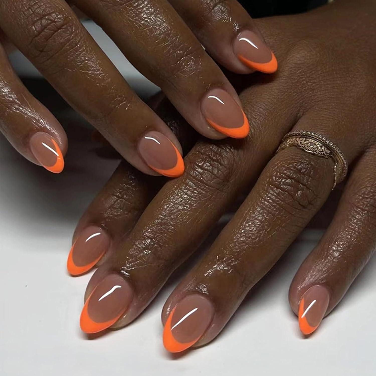 Kunstfingernägel 24 Stück Mandel Nägel Orange Künstliche Press on Nails Falsche