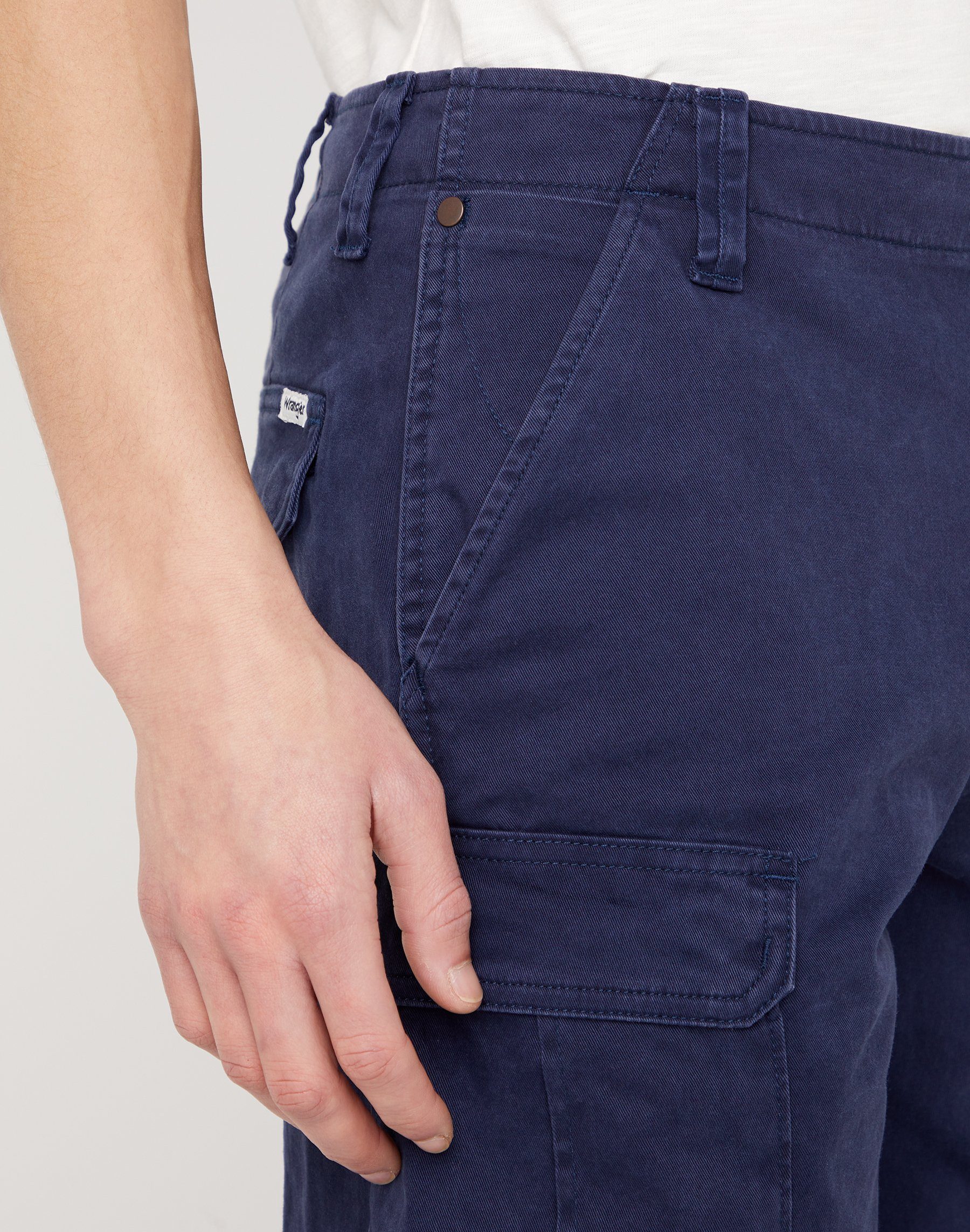 Wrangler 5-Pocket-Jeans WRANGLER SHORTS CARGO CASEY lakeport blue W1C350B08