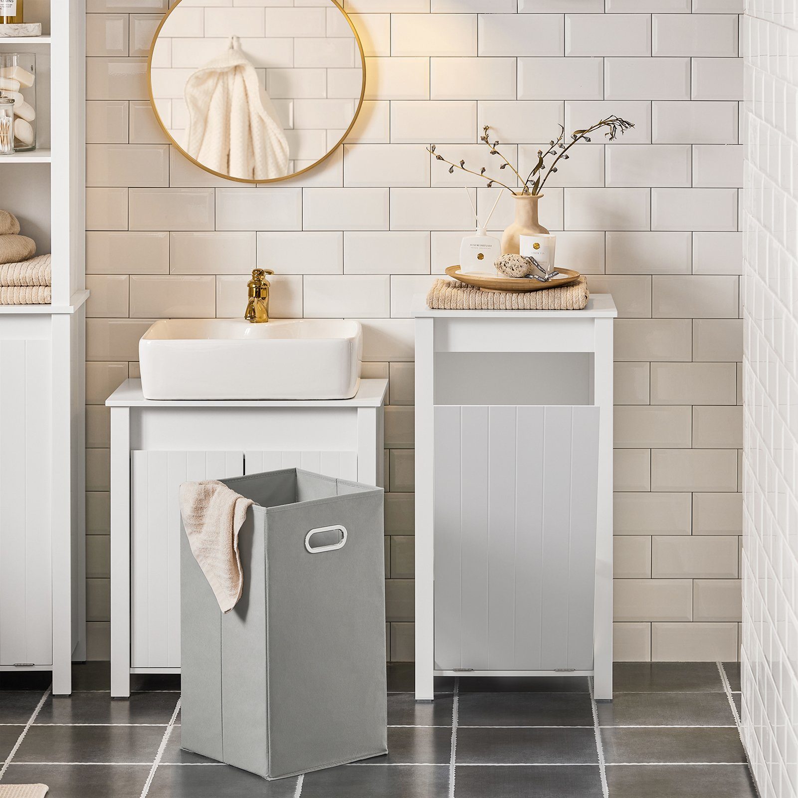 SoBuy Wäscheschrank BZR100 mit ausklappbarem Wäschesack Wäschesammler Wäschekorb Badschrank