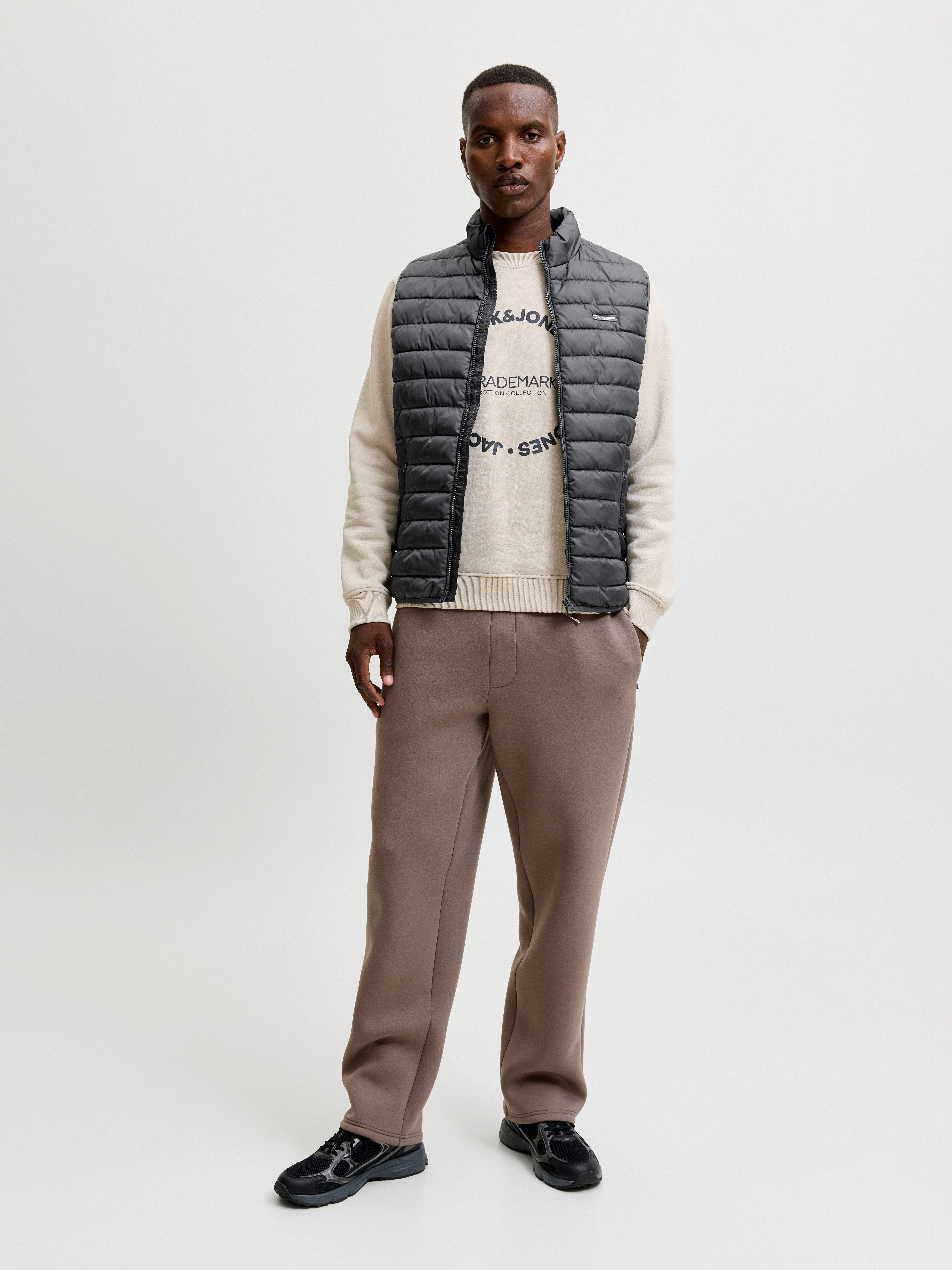 Jack & Jones Steppweste JJELVIS LIGHT BODYWARMER COLLAR Kunstfaser, regular fit – Bild 4 von 5