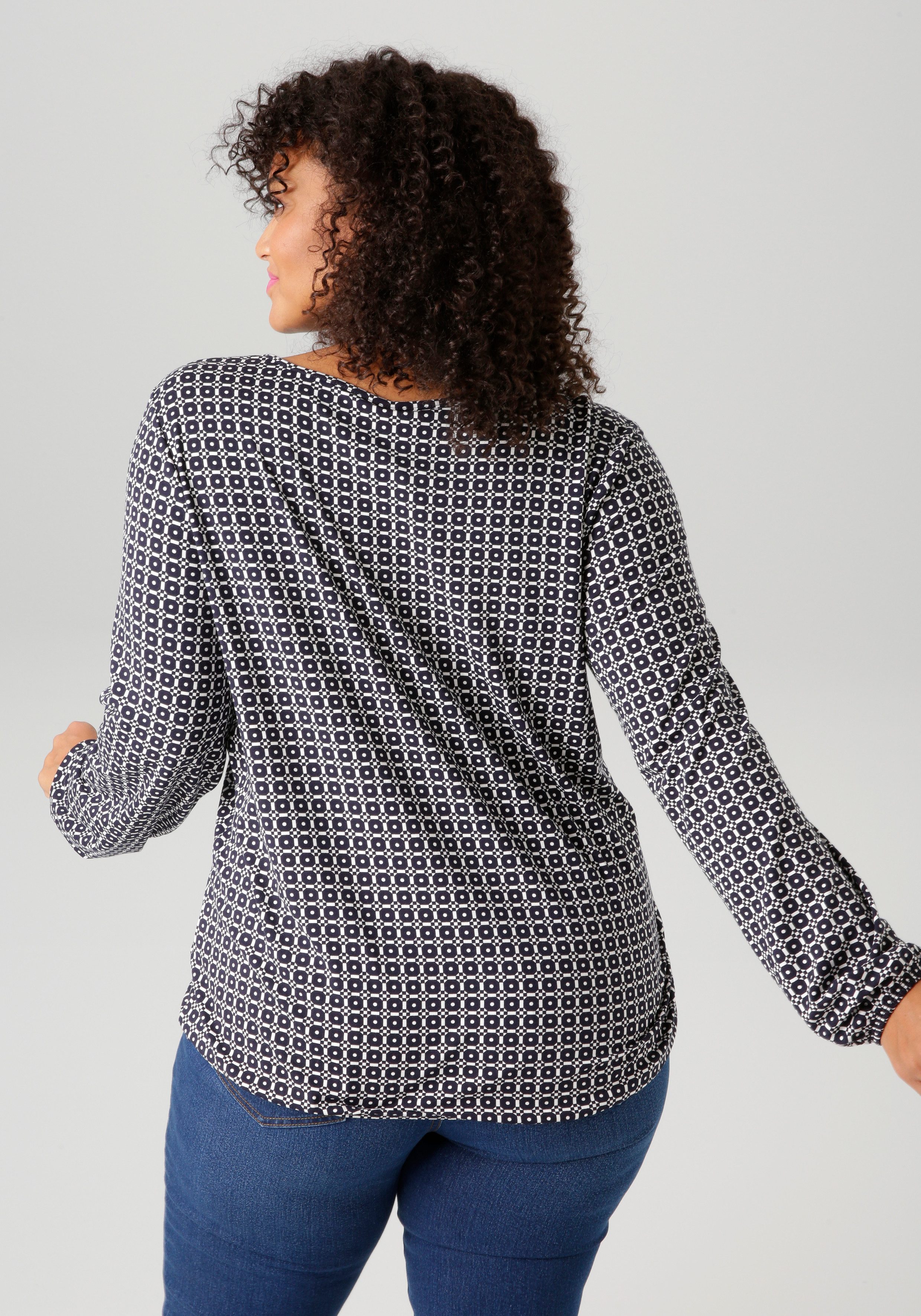 Aniston PLUS Langarmshirt mit grafischem Alloverdruck günstig online kaufen
