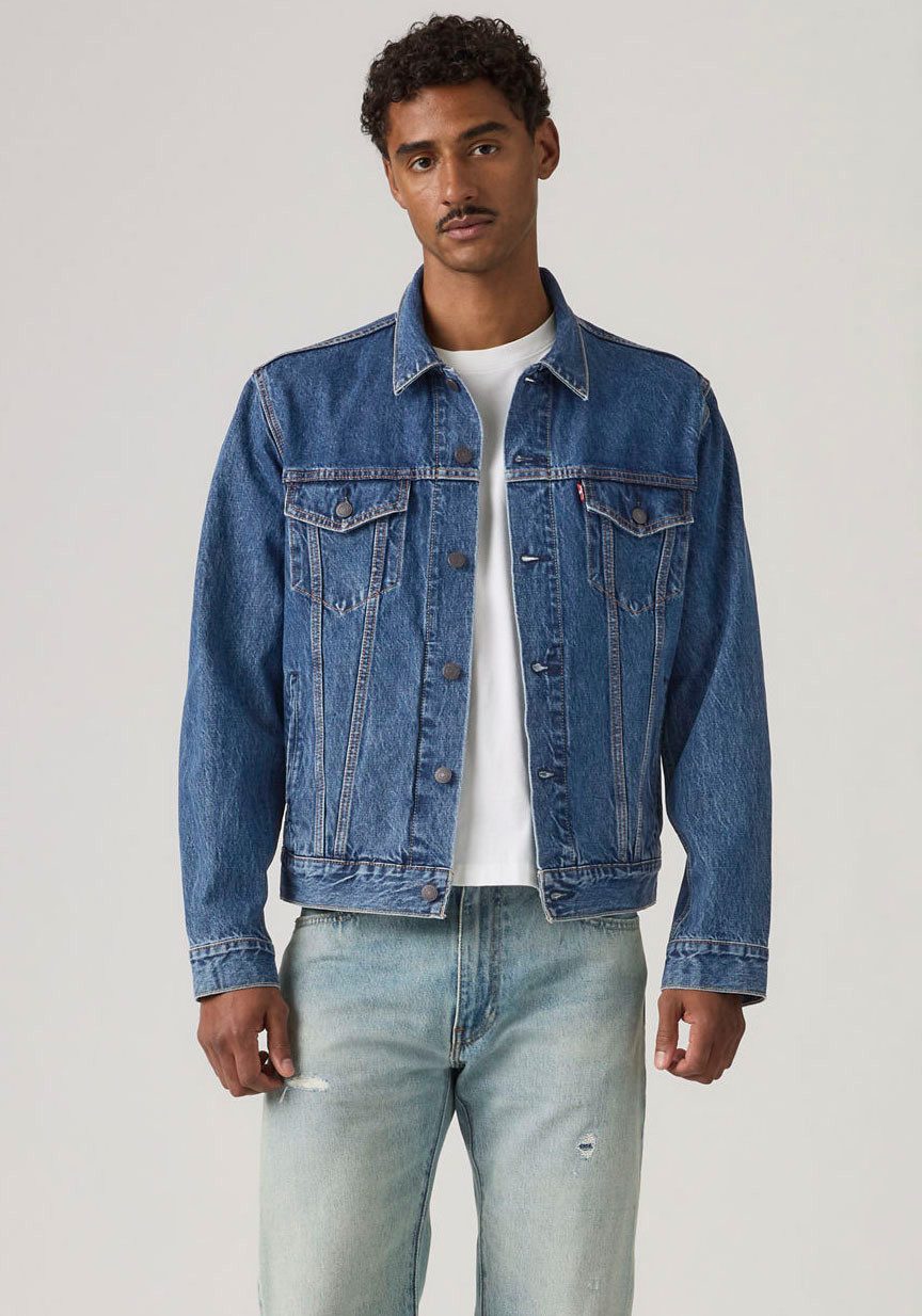 Levi's® Jeansjacke VINTAGE FIT TRUCKER JKT mit Knopfleiste