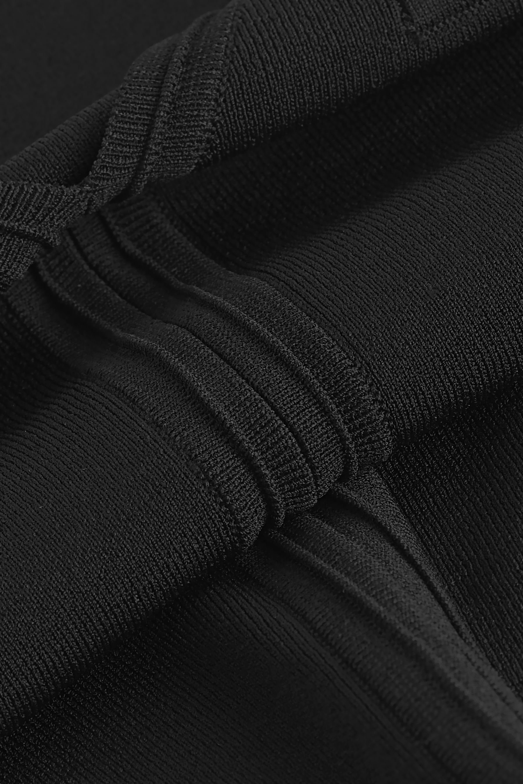 im Utility-Design 2-in-1-Pullover Webärmeln Black Next (1-tlg) mit Rundhalspullover