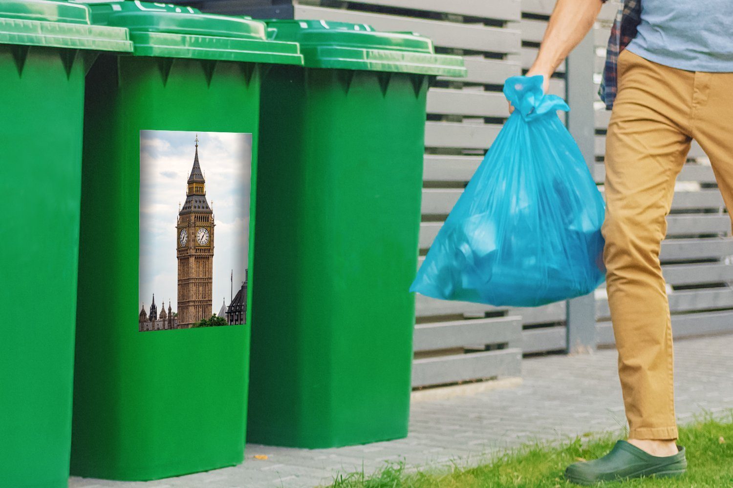 Abfalbehälter Big London Mülleimer-aufkleber, Ben Sticker, in (1 Container, Nahaufnahme des Mülltonne, MuchoWow Wandsticker St),