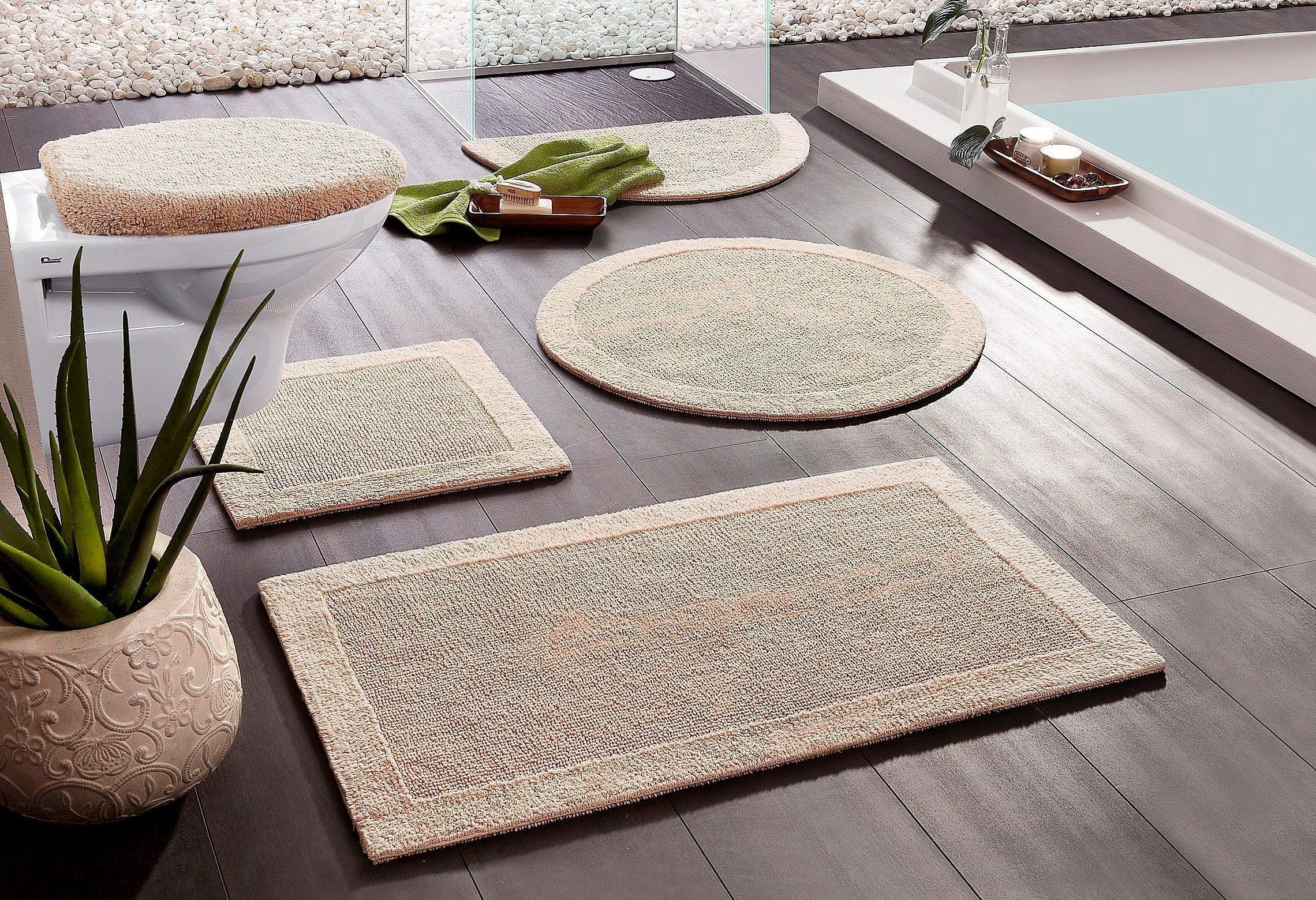 OTTO home Badematte Kapra, Badvorleger, Badezimmer Teppich, Höhe 14 mm, beidseitig nutzbar, strapazierfähig, fußbodenheizungsgeeignet, Baumwolle, 2-tlg. Hänge-WC Set, mit Bordüre, Badteppich, Badematte, Baumwolle