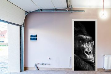 MuchoWow Türtapete Gorilla - Affe - Schwarz - Weiß - Porträt, Matt, bedruckt, (1 St), Fototapete für Tür, Türaufkleber, 75x205 cm