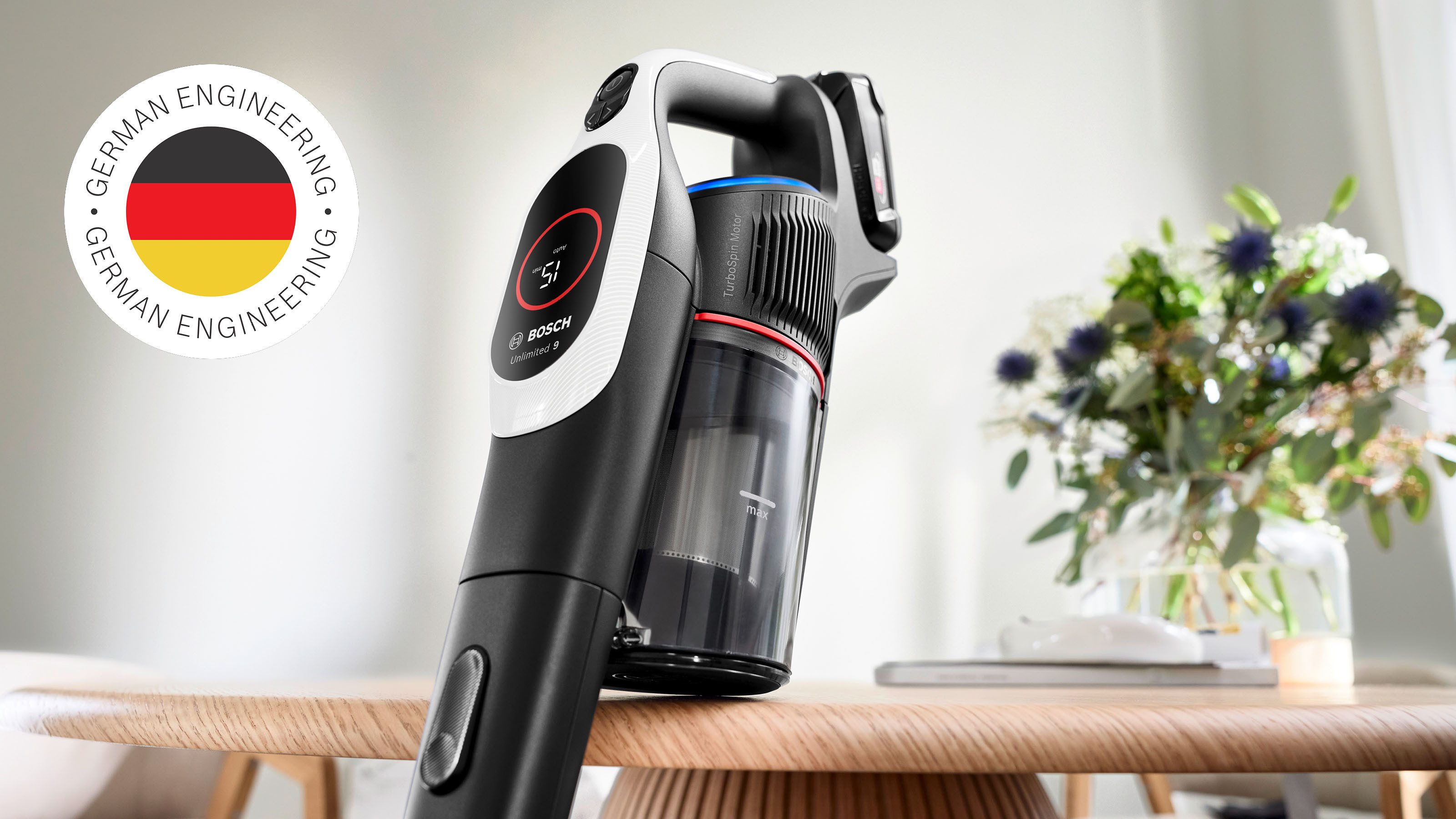 BOSCH Akku-Stielstaubsauger BTS942WQC, beutellos, LED-Licht, HEPA-Filtersystem, Schnellladegerät, 2 Akkus, weiß