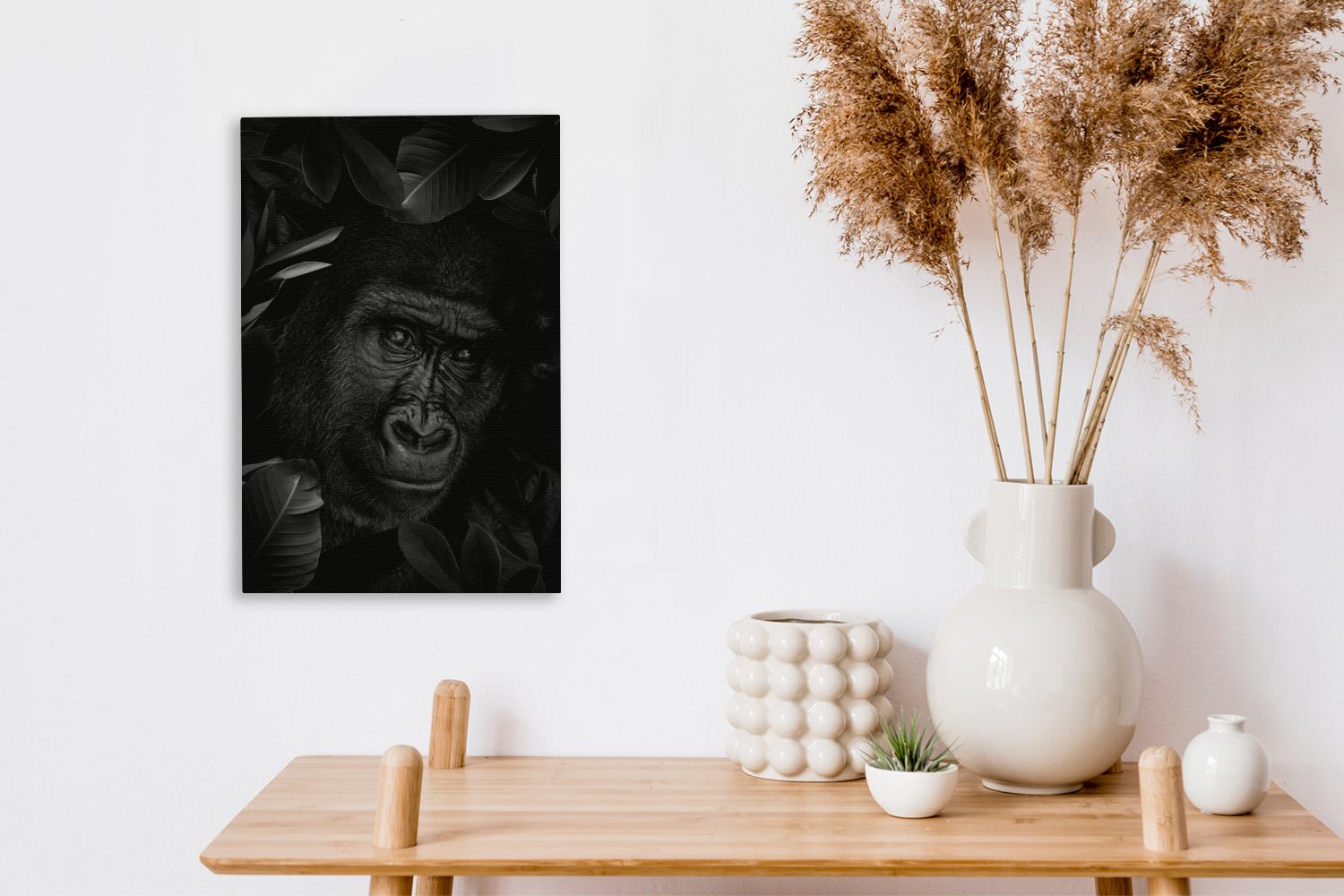 OneMillionCanvasses® Leinwandbild bespannt 20x30 Zackenaufhänger, Hintergrund inkl. auf cm Leinwandbild Botanischer dunklem und Affe (1 St), schwarz Gemälde, - fertig weiß