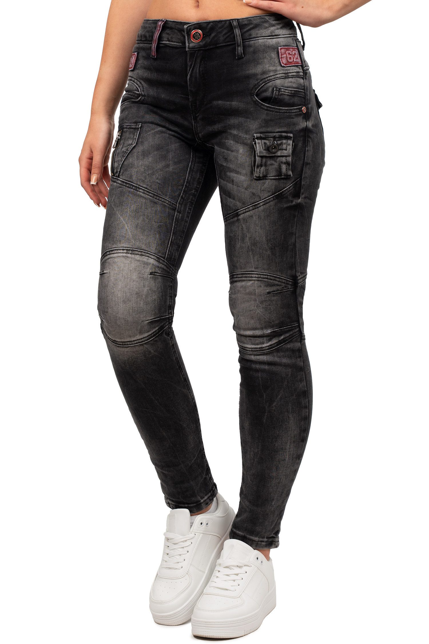 Cipo & Baxx Slim-fit-Jeans Damen Slim Fit Hose Stonewashed BA-WD358 mit modischen Ziernähten & Zier-Reißverschlüssen