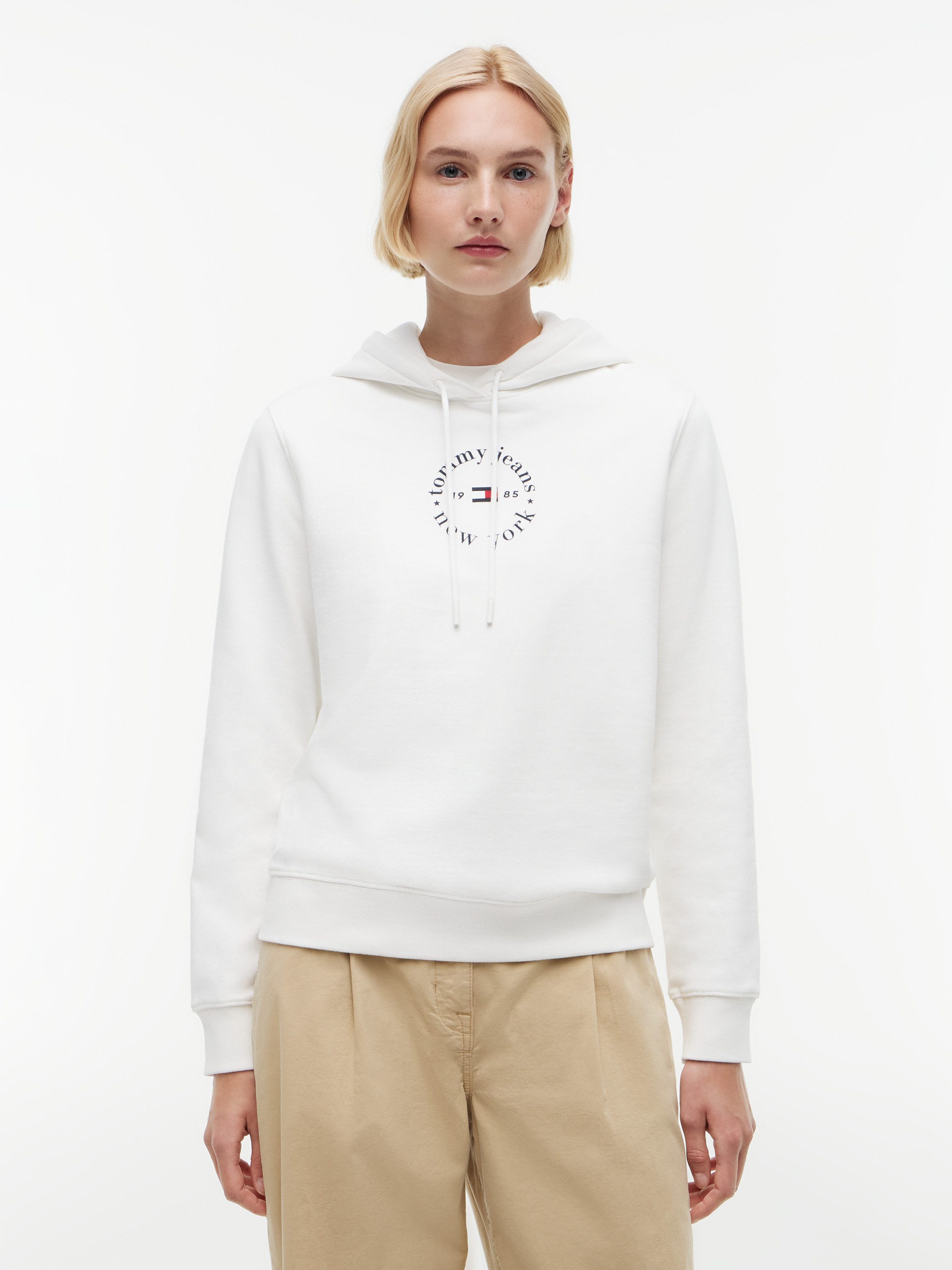 Tommy Jeans Kapuzensweatshirt TJW REG ESS LOGO 2 HOODIE EXT Baumwolle, regular fit