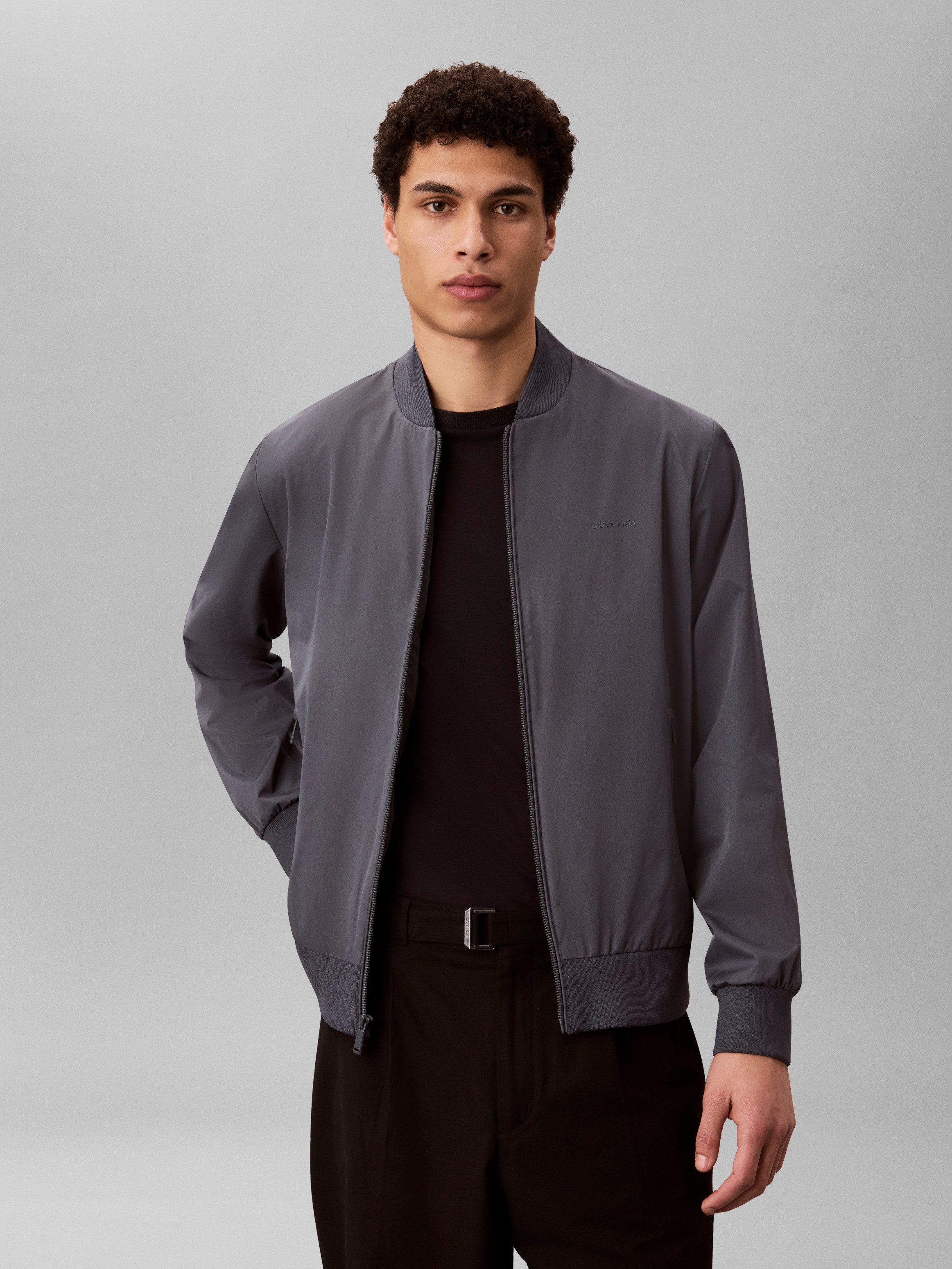 Calvin Klein Bomberjacke Regular fit, mit Rundhalsausschnitt