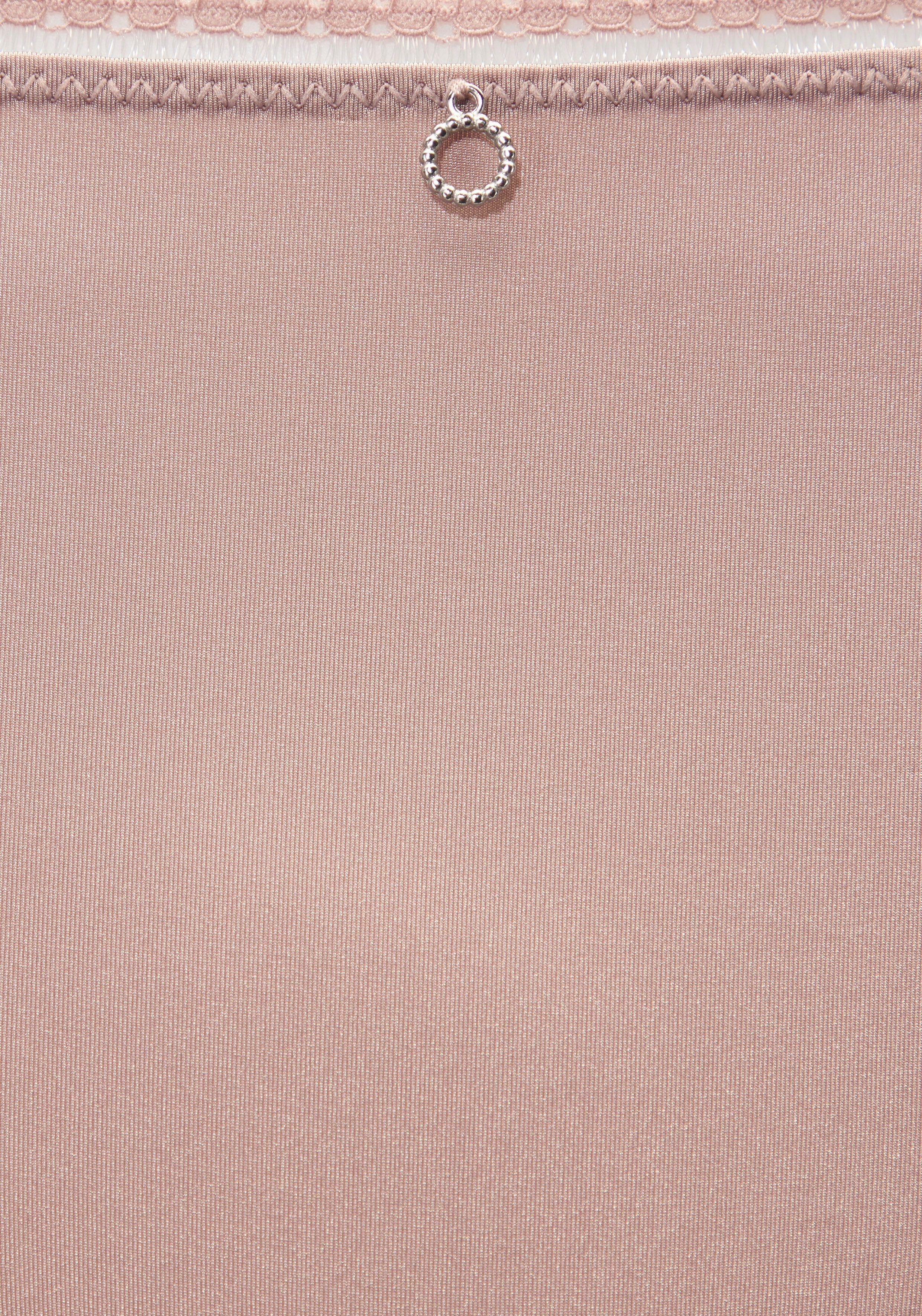s.Oliver Panty Elina mit dezentem Ringdetail vorne mittig