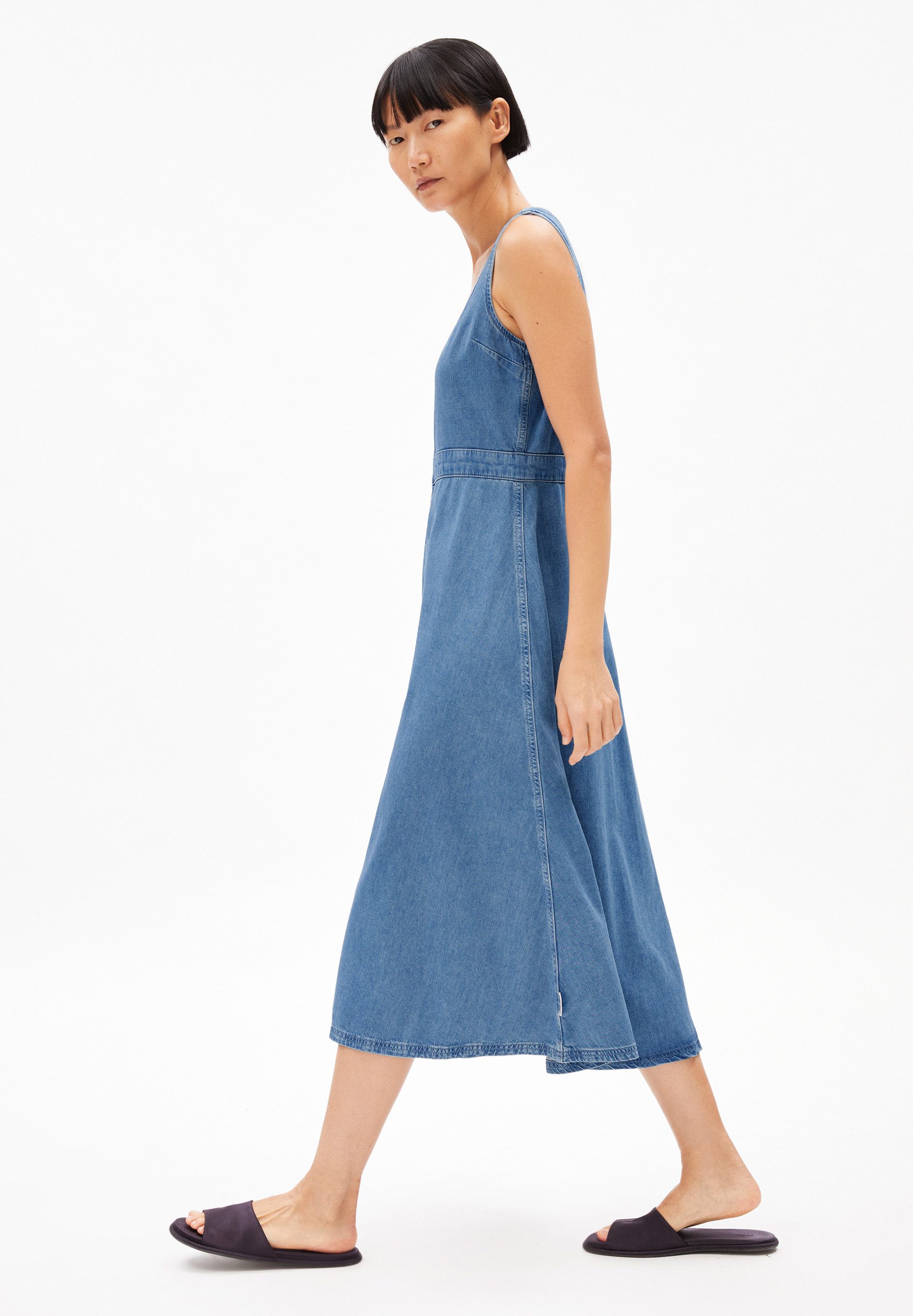 Jeanskleid TAAHLEE Jeanskleid aus Bio-Baumwoll Mix Slim Fit