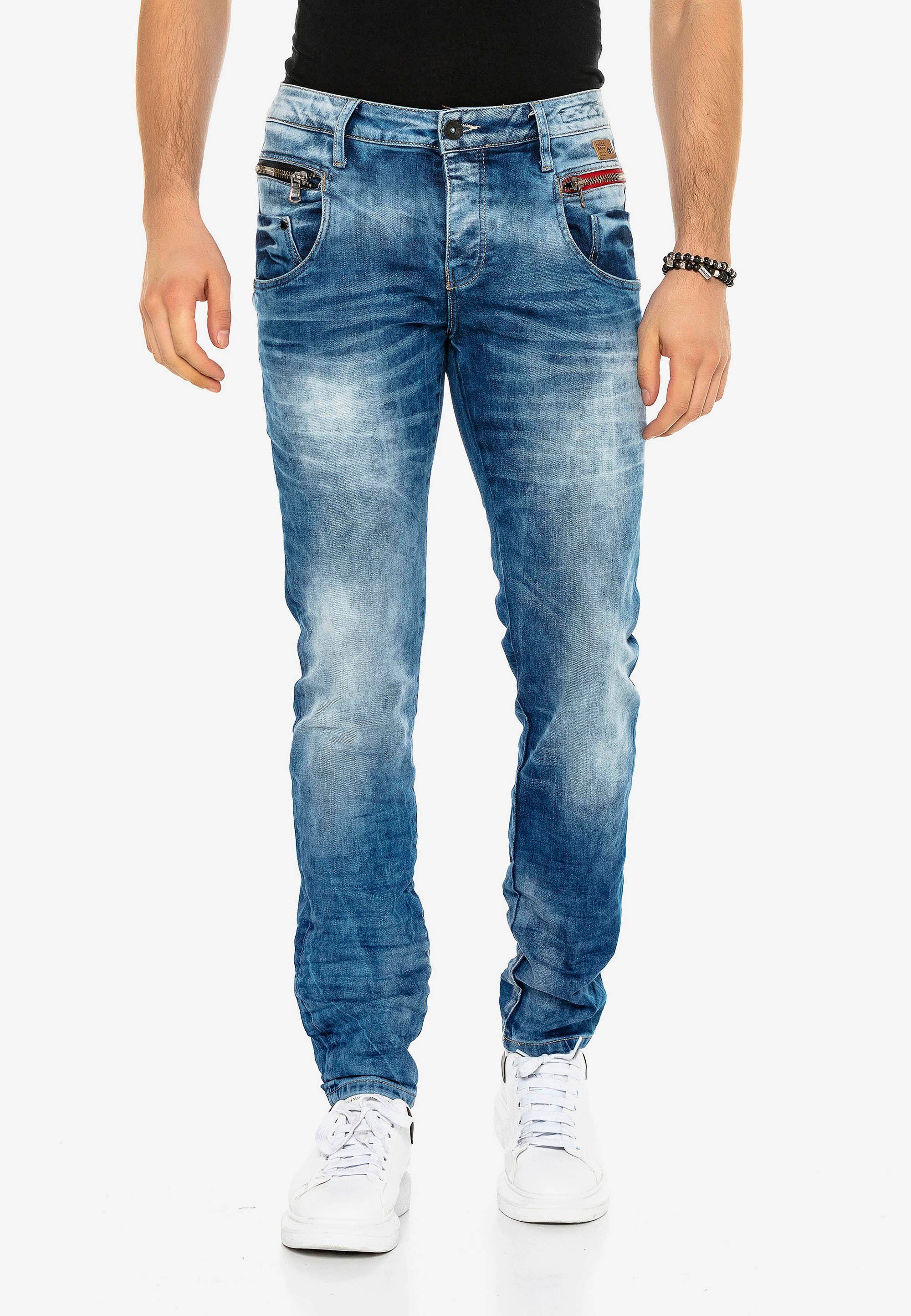 in Slim-fit-Jeans Design in Fit Straight & Cipo Baxx verwaschenem