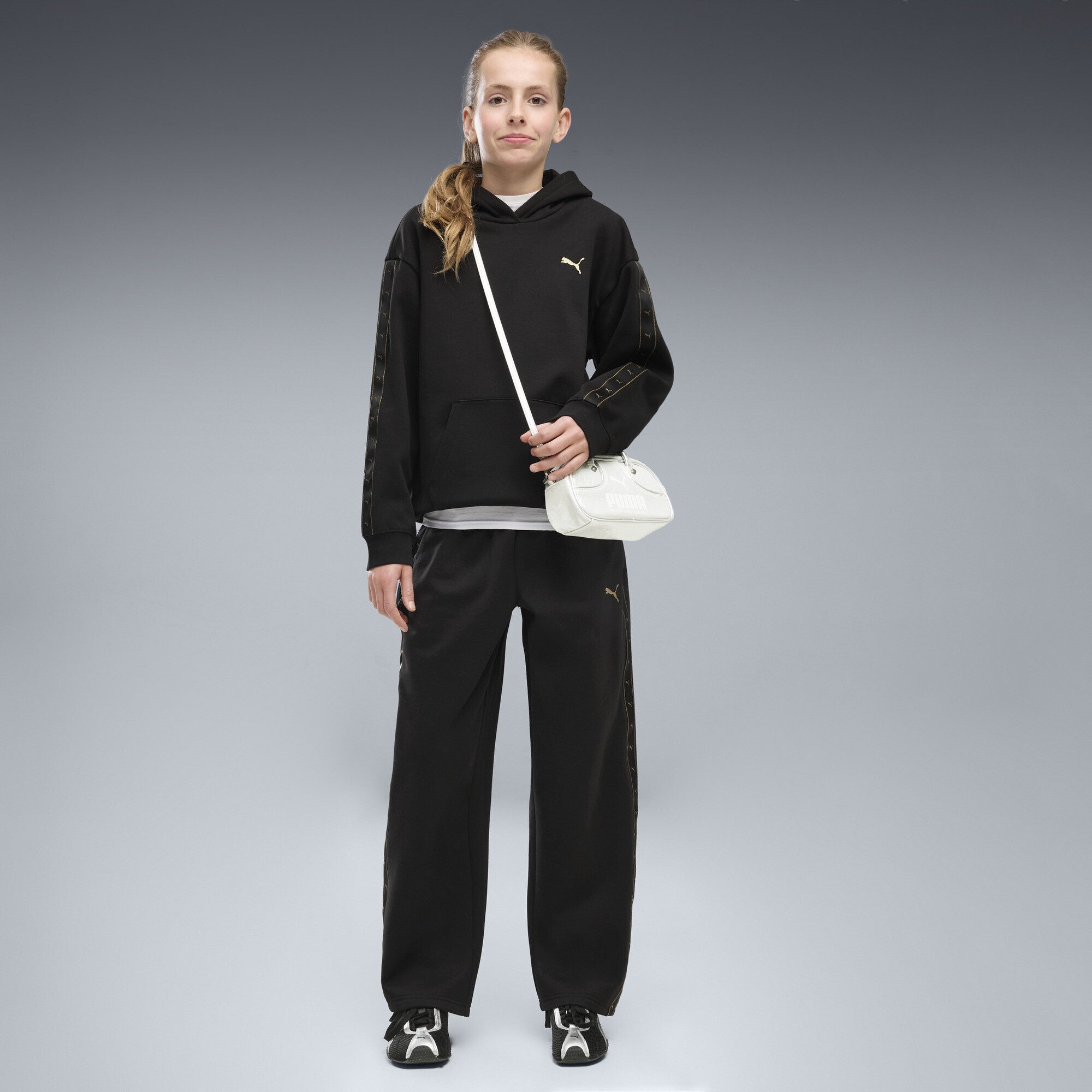PUMA Sporthose Essentials Tape Relaxed Jogginghose Mädchen