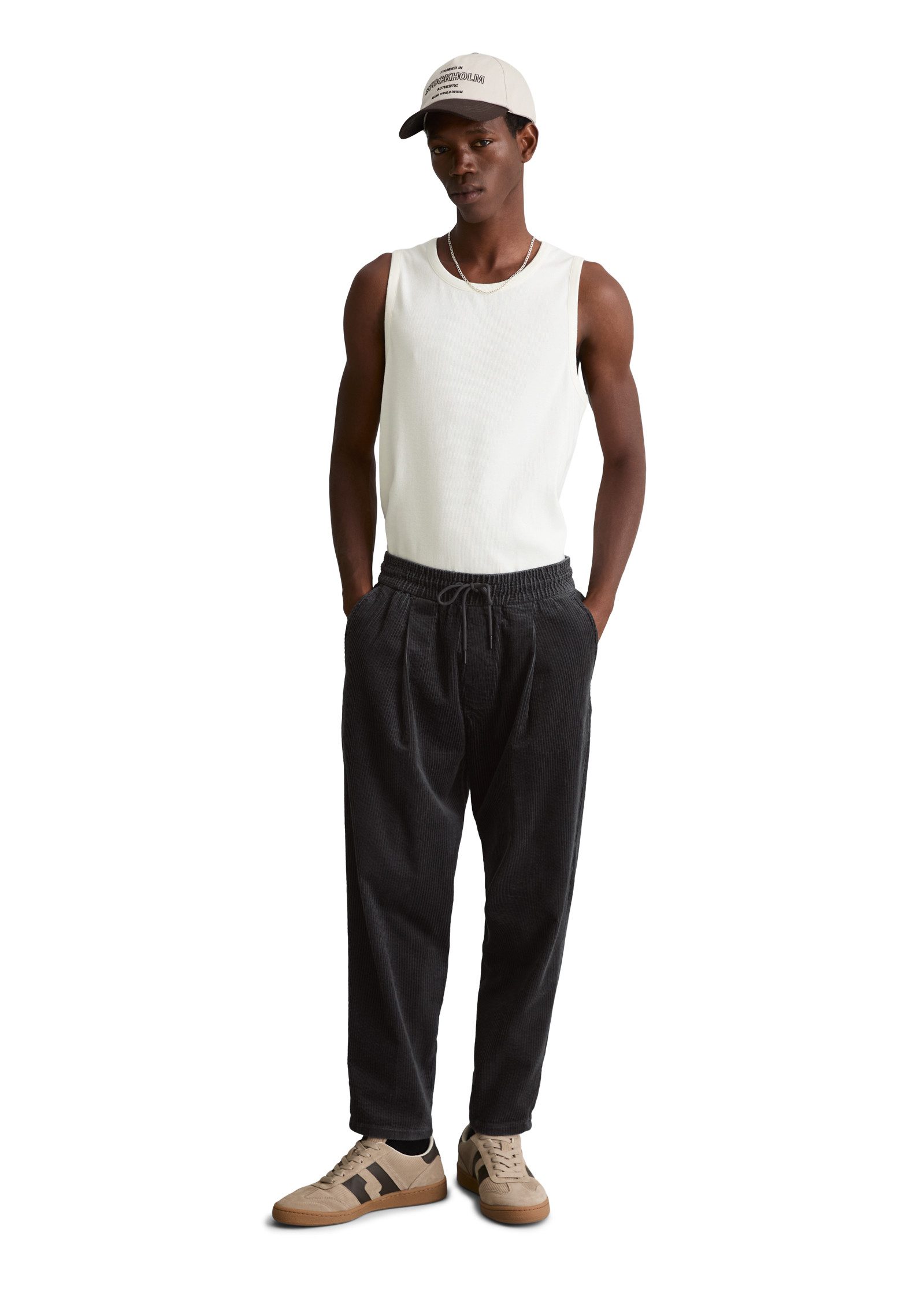 Marc O'Polo DENIM Cordhose Model Viggo relaxed cropped aus reine Bio-Baumwolle – Bild 4 von 5