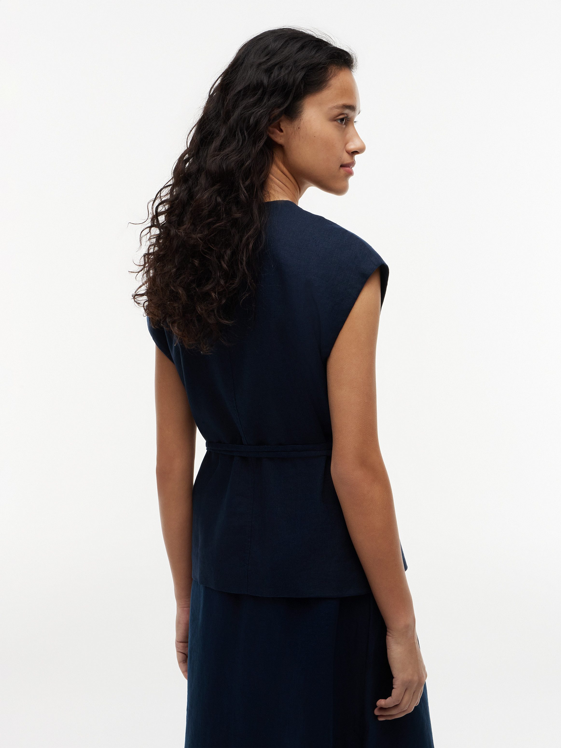 Tommy Hilfiger Wickelbluse ESS LINEN WRAP TIE NS VEST Materialmix, Bindeband