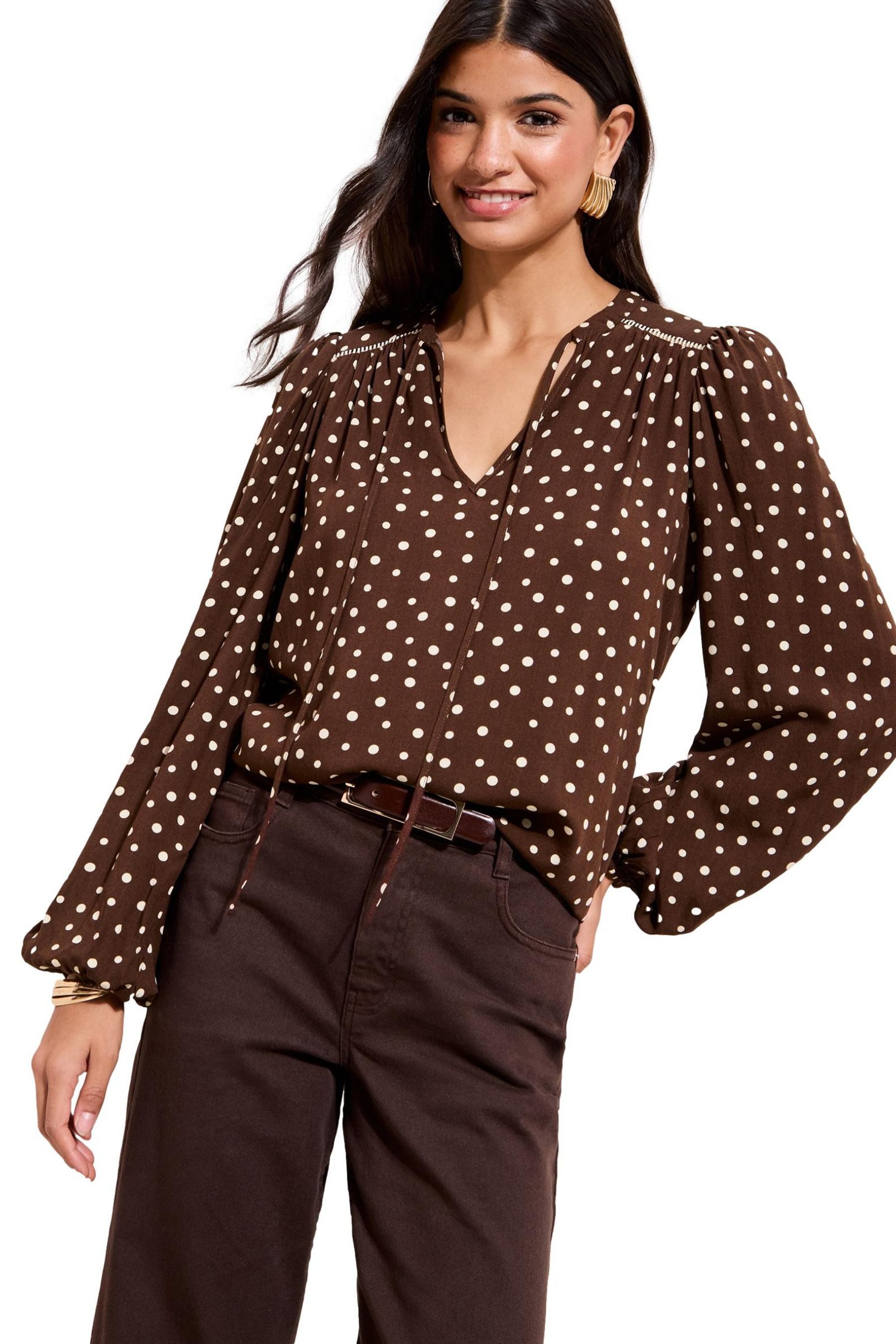 Friends Like These Langarmbluse Friends Like These Langarmbluse mit Häkelde günstig online kaufen