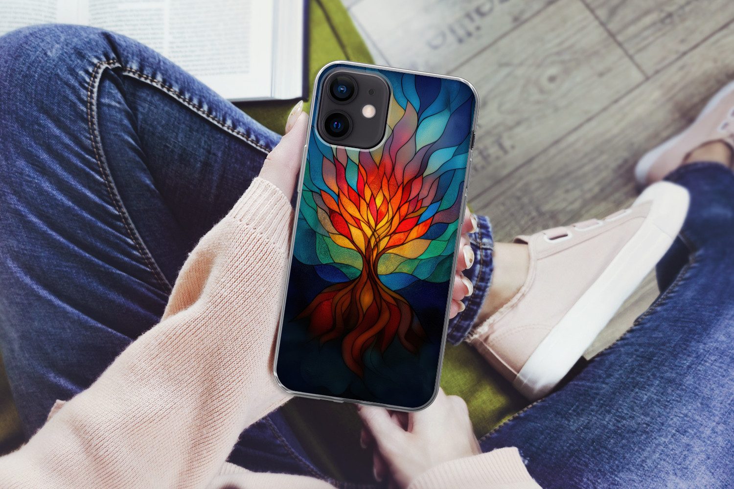 MuchoWow Handyhülle für Apple iPhone 12 Ornamentales Glas - Baum - Rot - Wohnungen, Smartphone-Bumper, Print, Handy Schutzhülle Dünn
