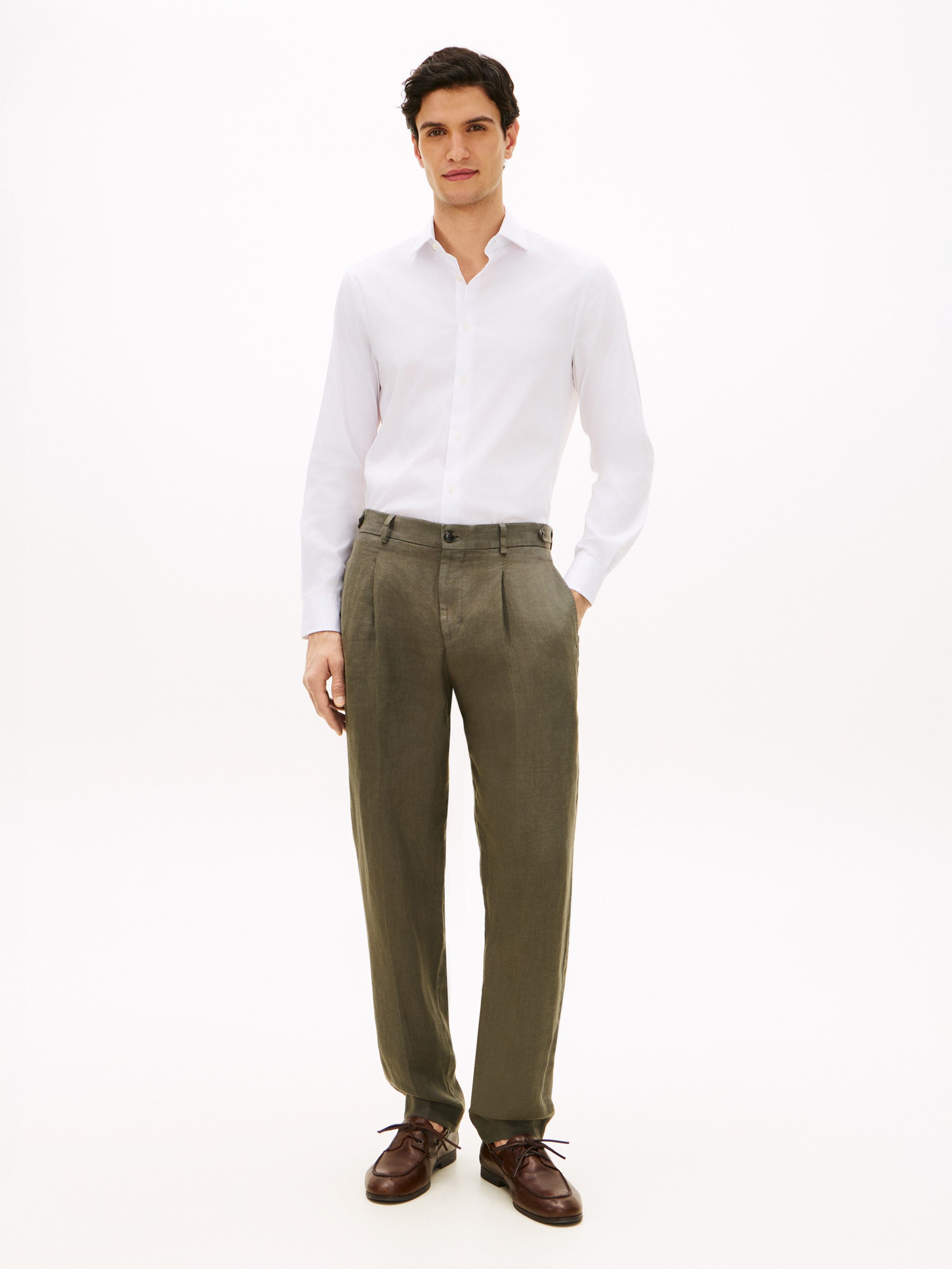 Tommy Hilfiger Langarmhemd DC FLEX COLLAR SOLID Flex Collar Technologie, elastischer Kragen für angenehmen Fit