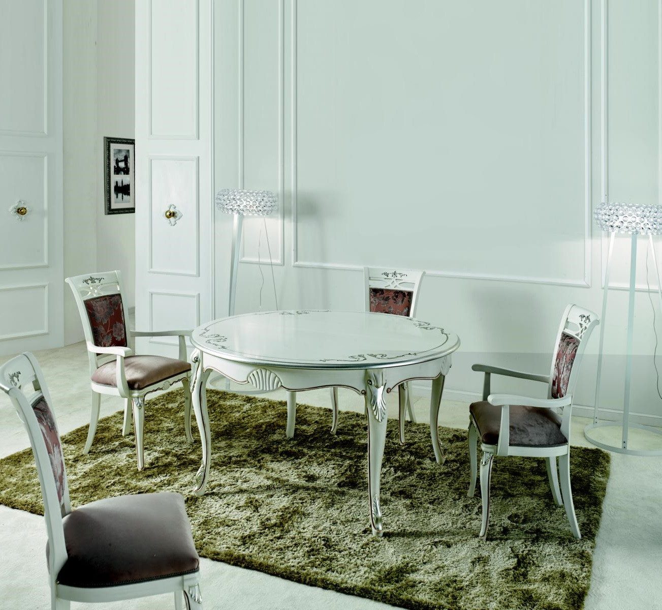 Esszimmer-Set Klassische Essgarnitur aus Holz mit Esstisch und 4 Stühlen