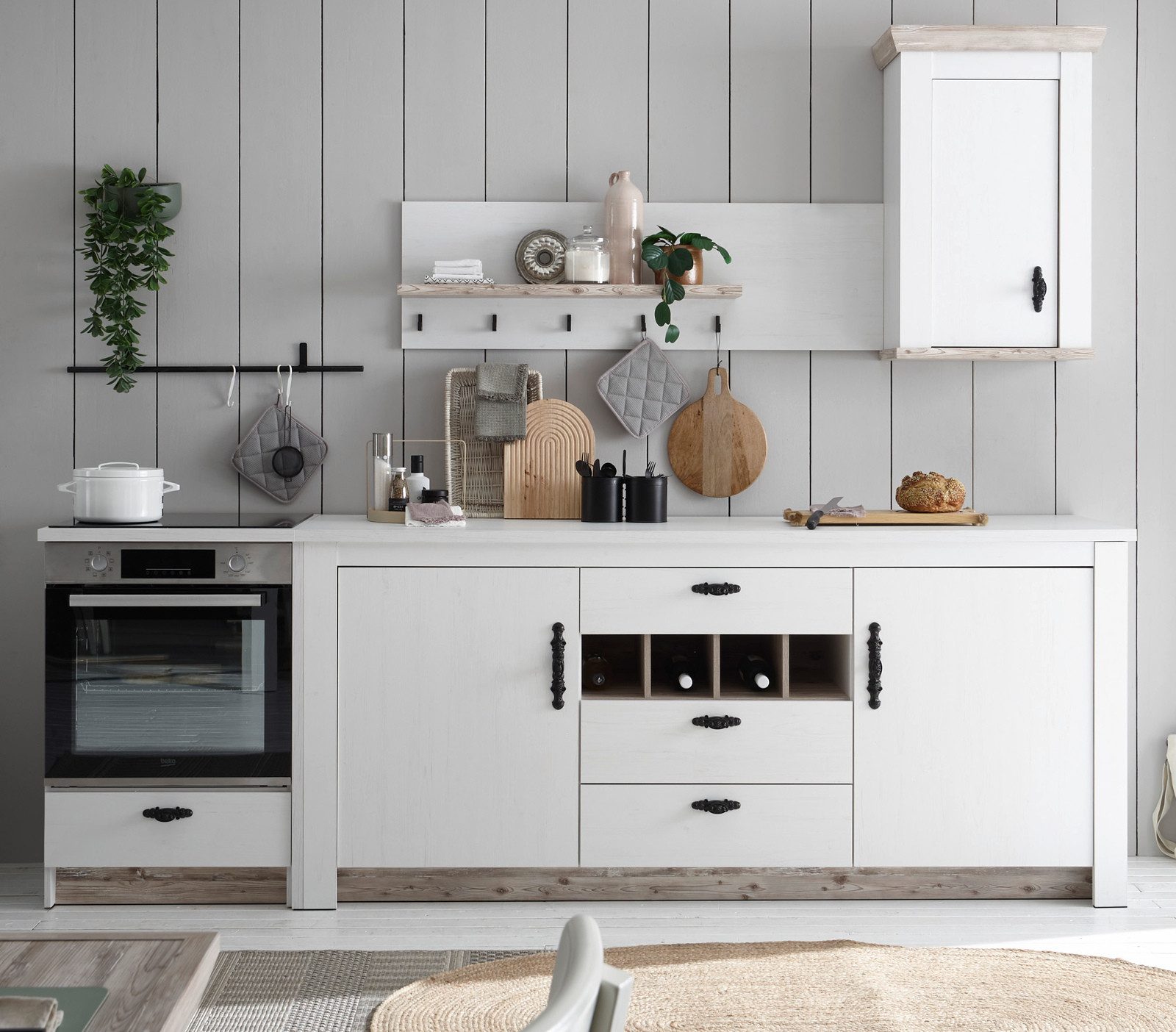 Furn.Design Küchenzeile Rovola, (Küchenschrank-Set in Pinie weiß Landhaus), mit Soft-Close-Funktion