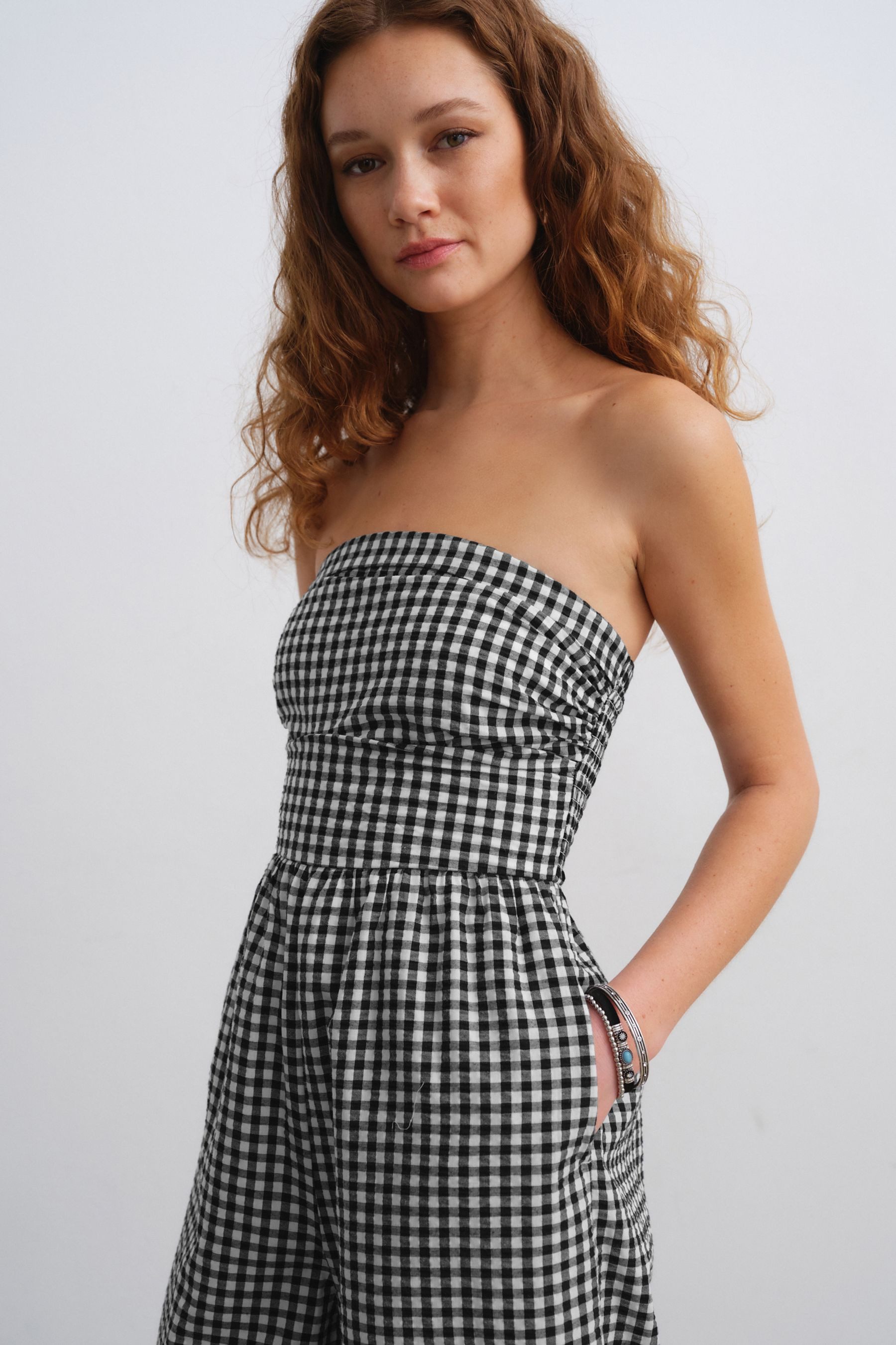 Next Jumpsuit Bandeau-Jumpsuit aus Seersucker (1-tlg)