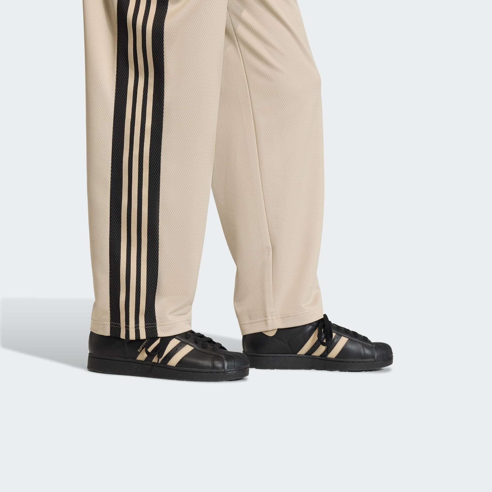 adidas Originals Jogginghose MESH-TRAININGSHOSE, LOCKER GESCHNITTEN (1-tlg)