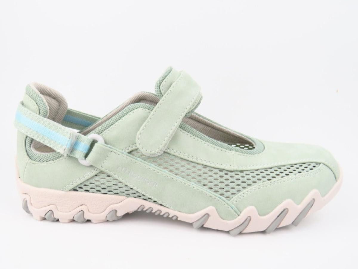 NIRO seafoam 10 19 Ballerina