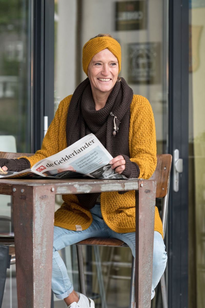 Knit Factory Stirnband Joy Stirnbänder One Size Glatt Rot (1-St) Strickware Strickartikel Stirnband