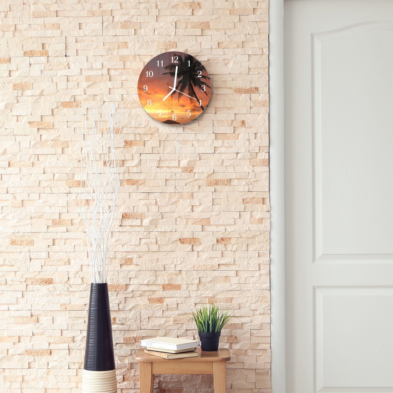 Primedeco Wanduhr Wanduhr aus Rund Motiv Palmen Durchmesser - 30 Glas mit unter cm Sonnenuntergang und mit Quarzuhrwerk