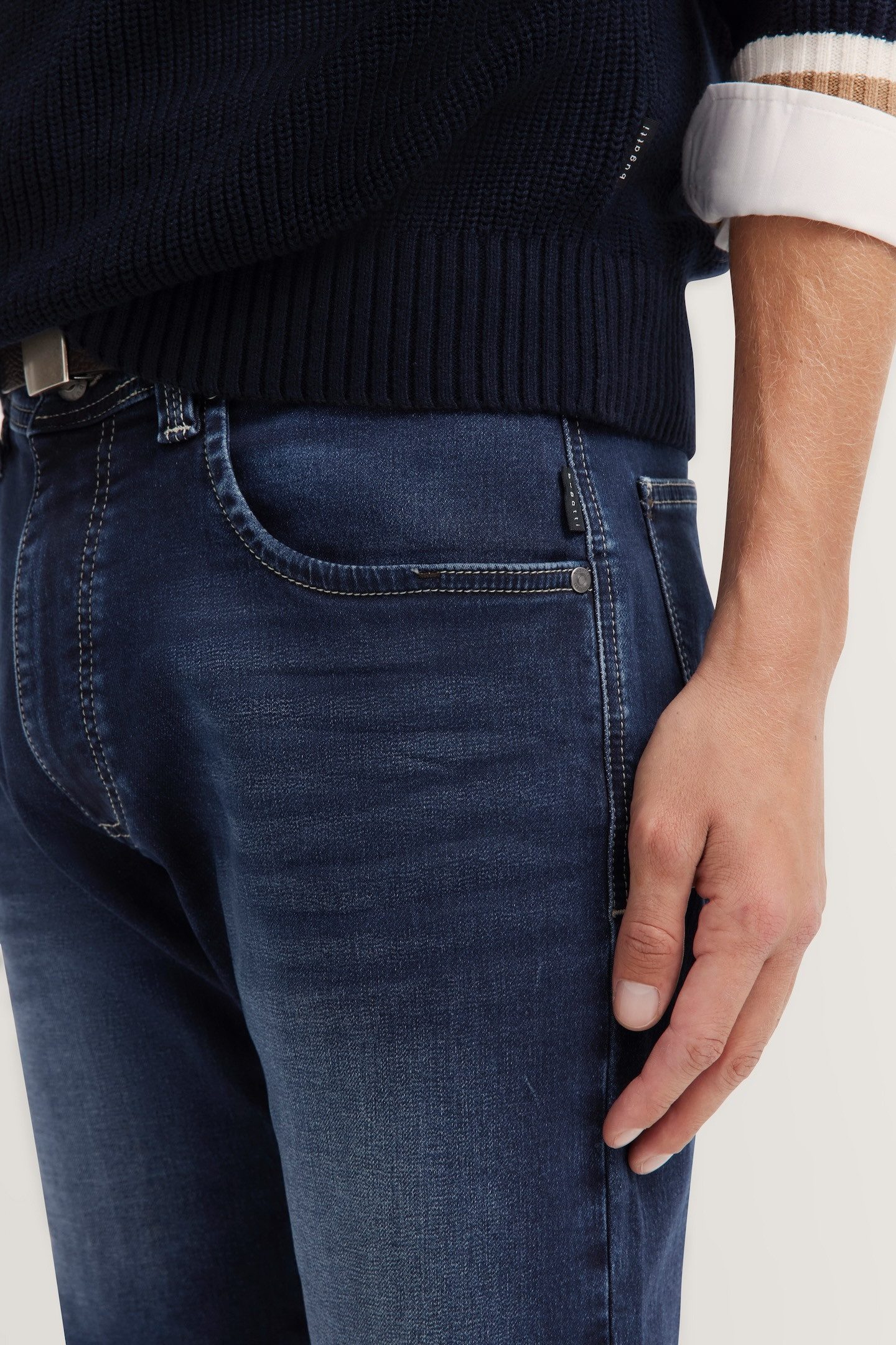 bugatti Bermudas im Used-Wash-Design