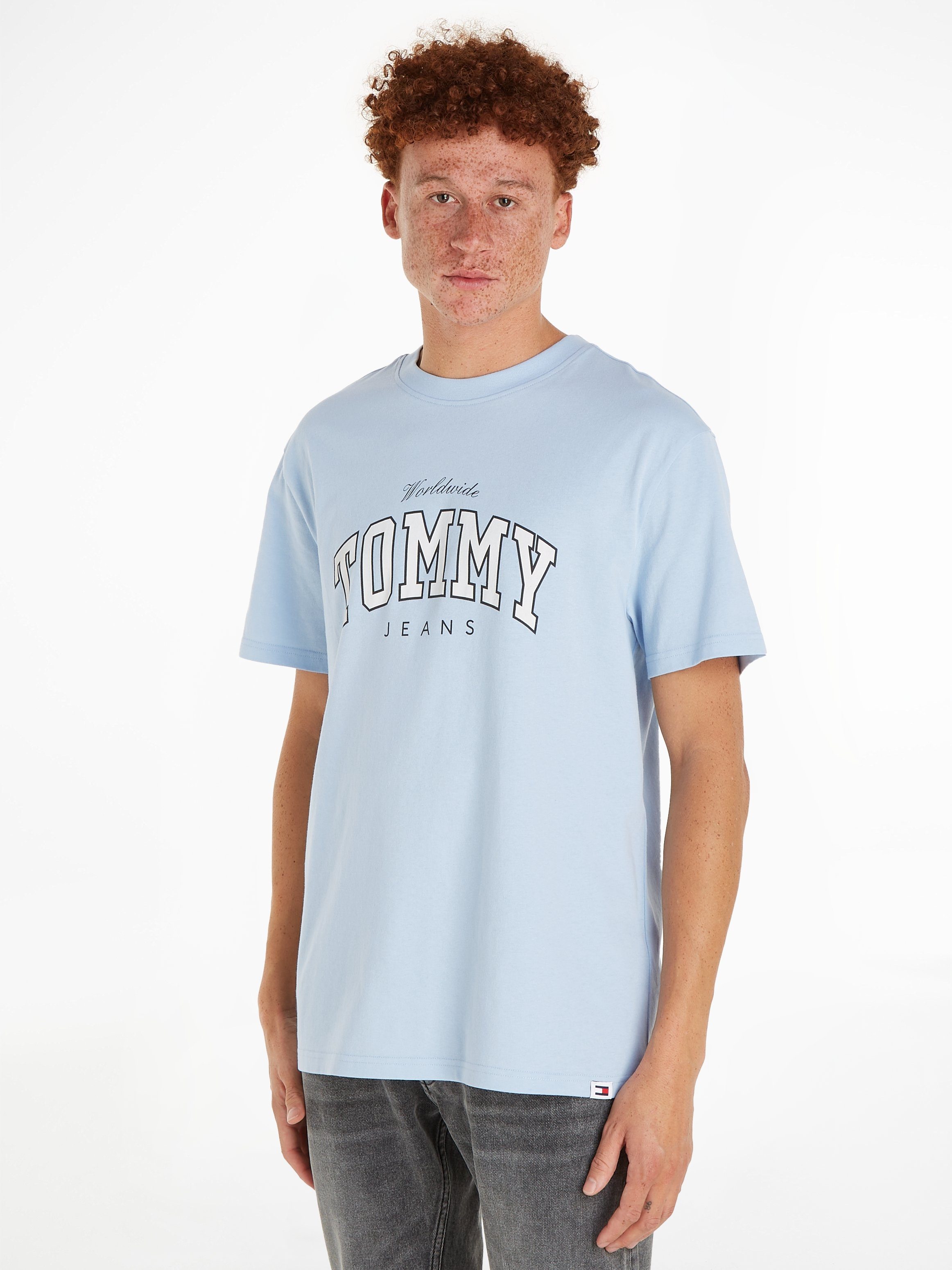 Tommy Jeans T-Shirt TJM REG VARSITY WW TEE EXT mit Rundhalsausschnitt Breezy Blue