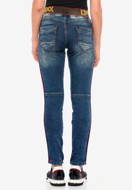 Cipo & Baxx Slim-fit-Jeans mit trendigen Seitenstreifen